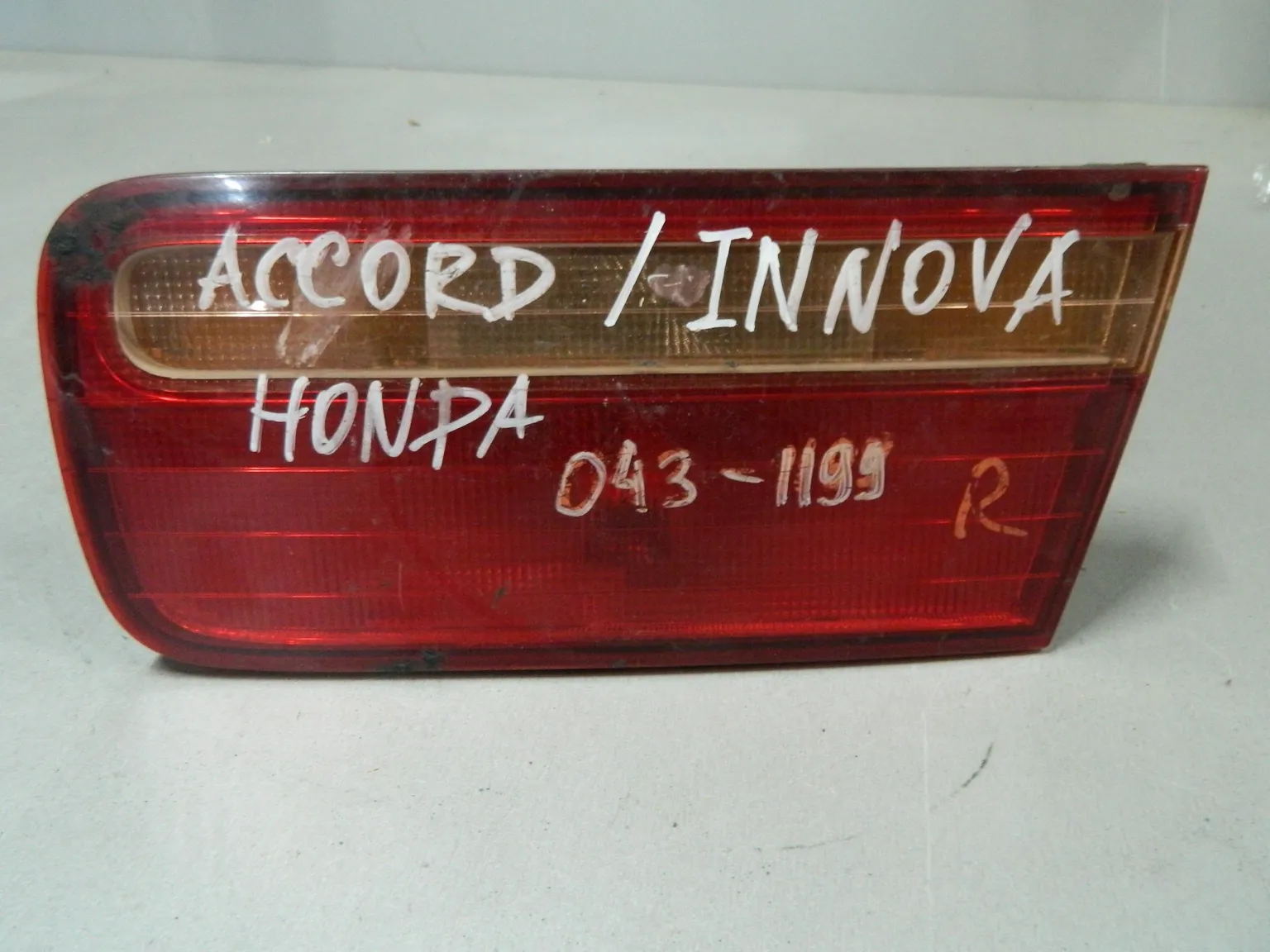 Фонарь HONDA ASCOT INNOVA CB3 Зад Прав (Контрактный) 68000885