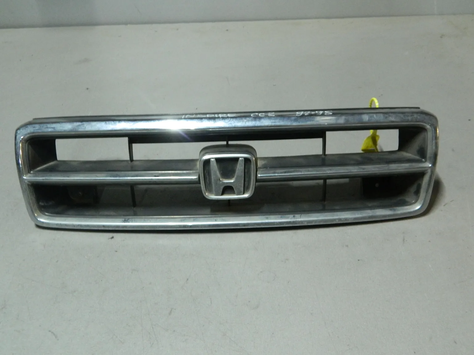 Решетка радиатора HONDA INSPIRE CC2 (Контрактный) 79773046