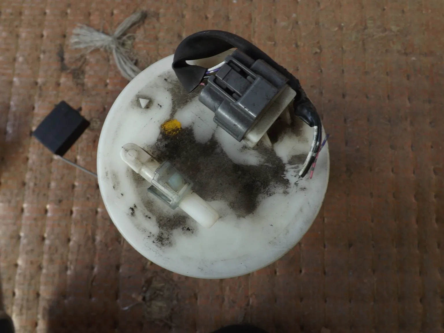 Насос топливный NISSAN TEANA J32 (Контрактный) 1397400004