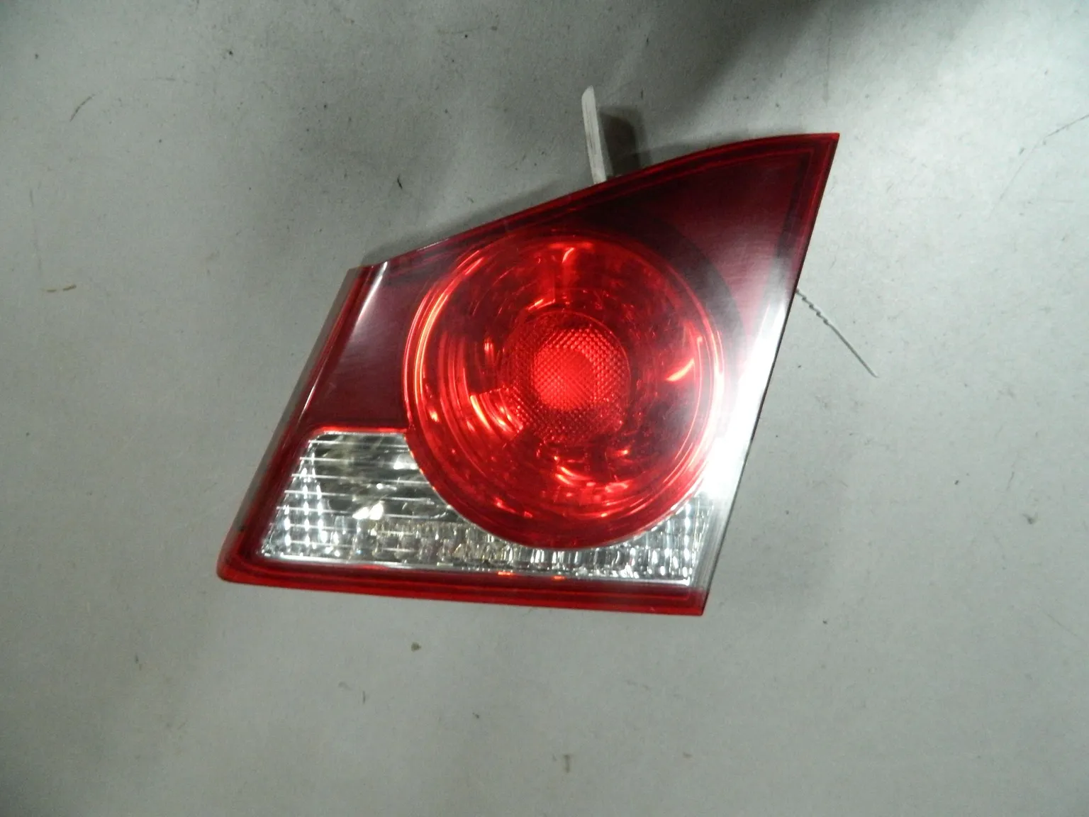 Фонарь HONDA CIVIC FD3 Зад Прав 5376 (Контрактный) 68000892