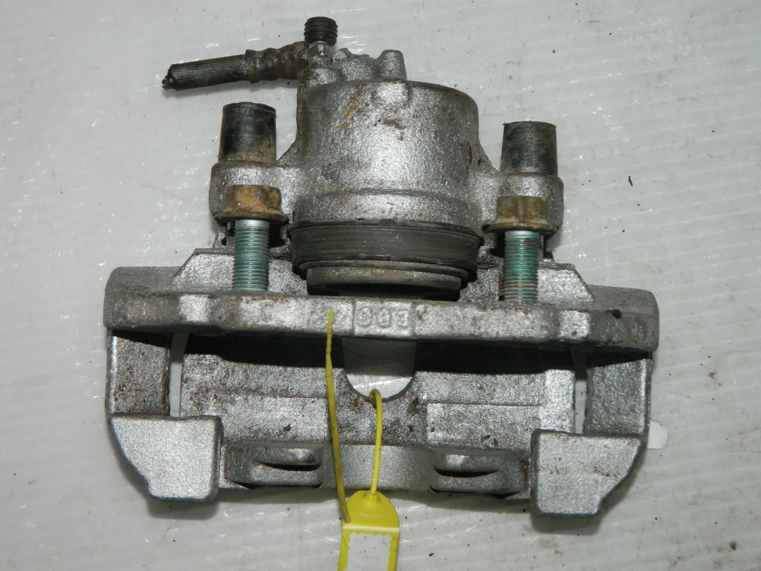 Суппорт MAZDA MZDA3 Перед Лев 40951230 Б/У