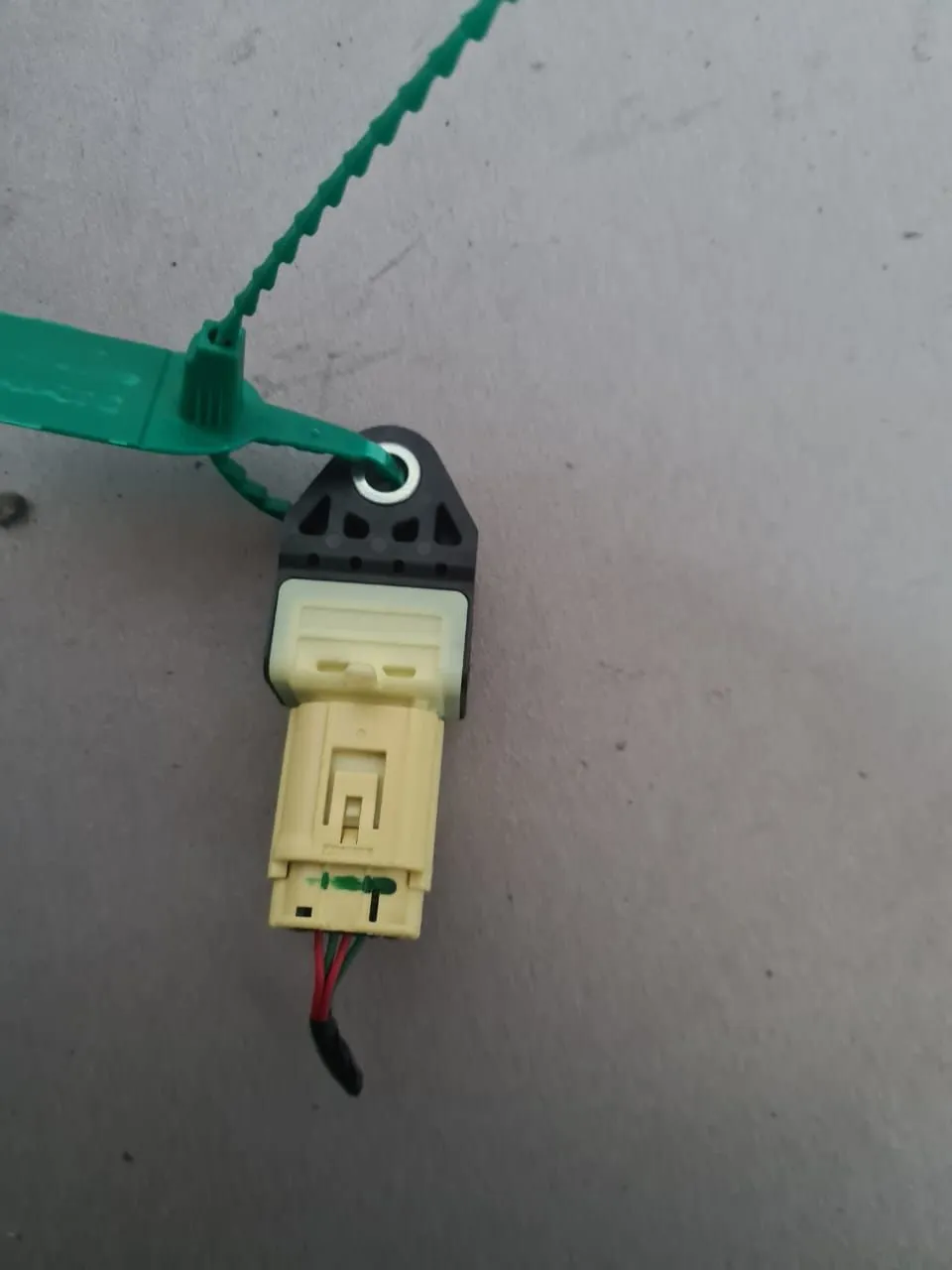 Датчик AIRBAG TOYOTA CAMRY ACV40 (Контрактный) 81546618