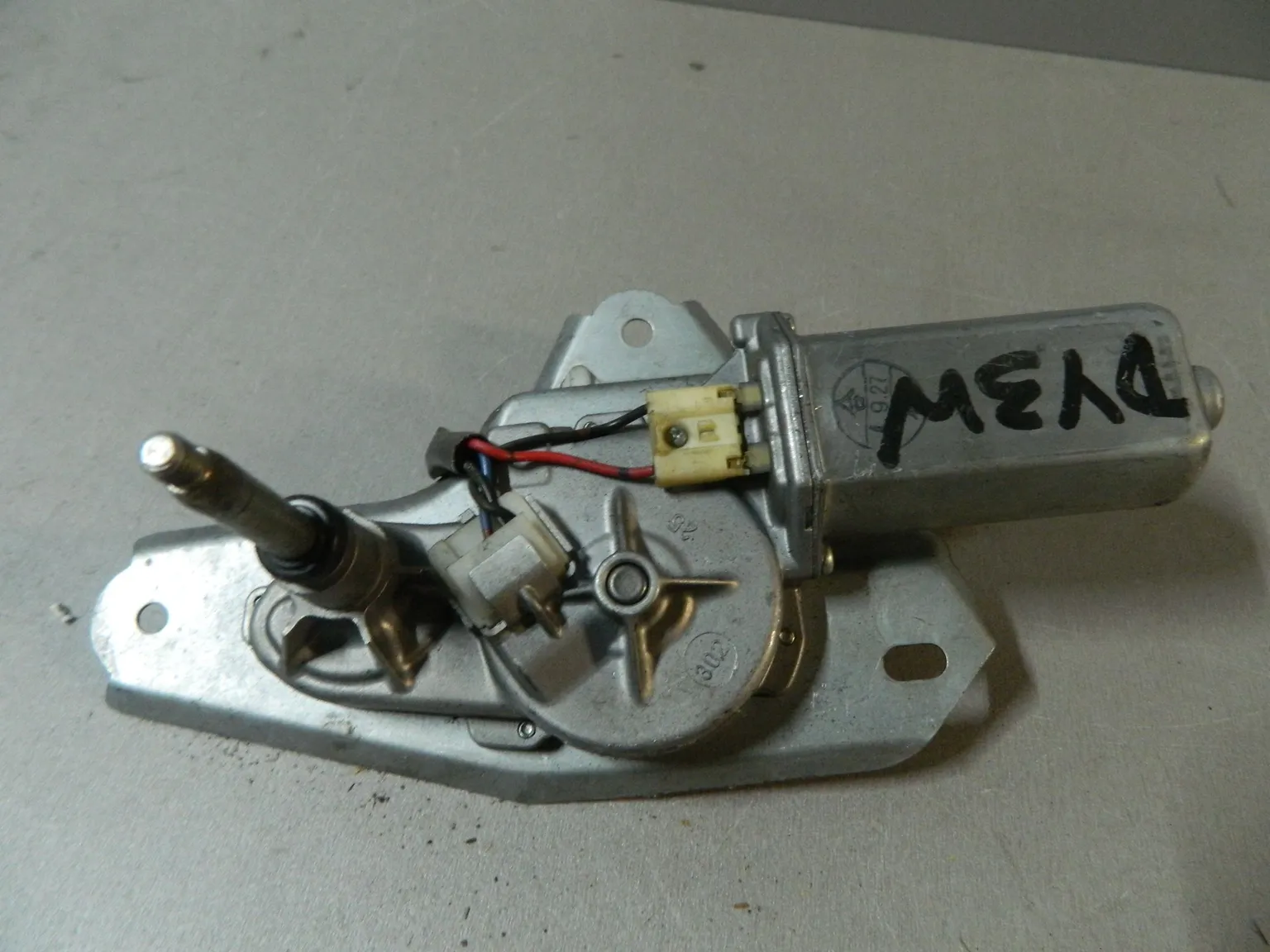 Мотор заднего дворника MAZDA DEMIO DY3W (Контрактный) 81528703