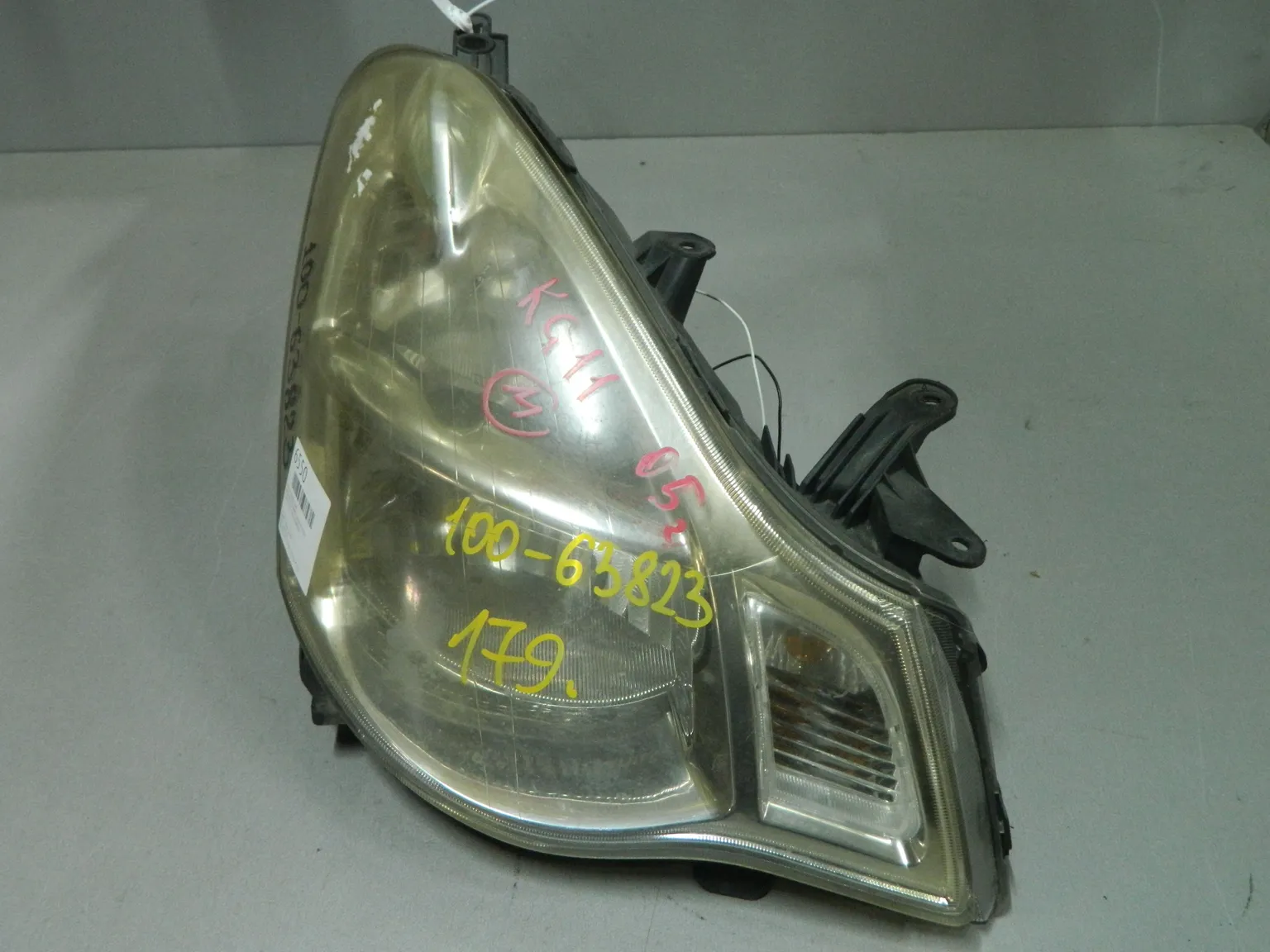 Фара NISSAN BLUEBIRD SYLPHY KG11 Перед Прав (Контрактный) 03344070