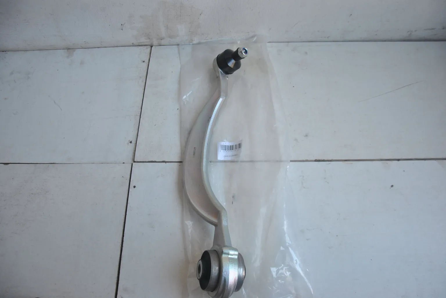 Рычаг GENERAL PARTS 2213306611 MERCEDES-BENZ S-CLASS 350/500 L CGI 4MATIC Перед. Низ. Прав