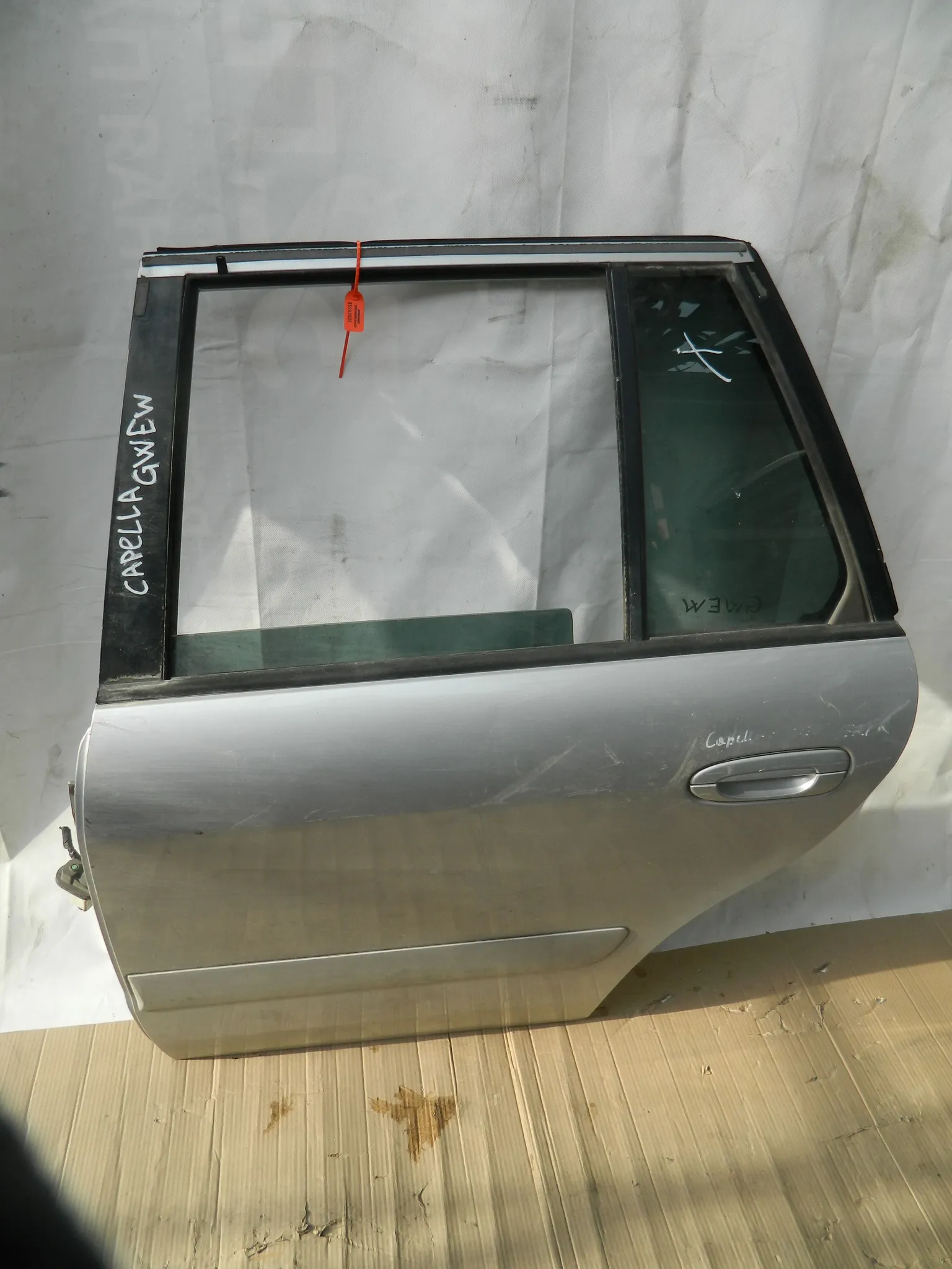 Дверь MAZDA CAPELLA GWEW Зад Лев (Контрактный) 65243030 G18K73020B