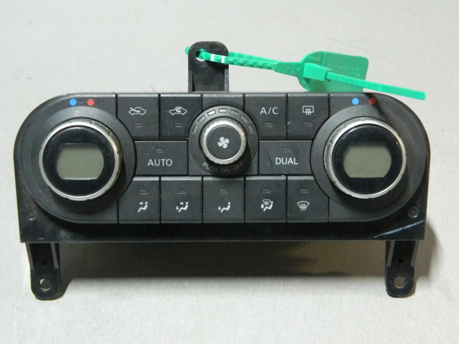 Блок управления климат-контролем NISSAN QASHQAI J10 (Контрактный) 81540607 27500JD400