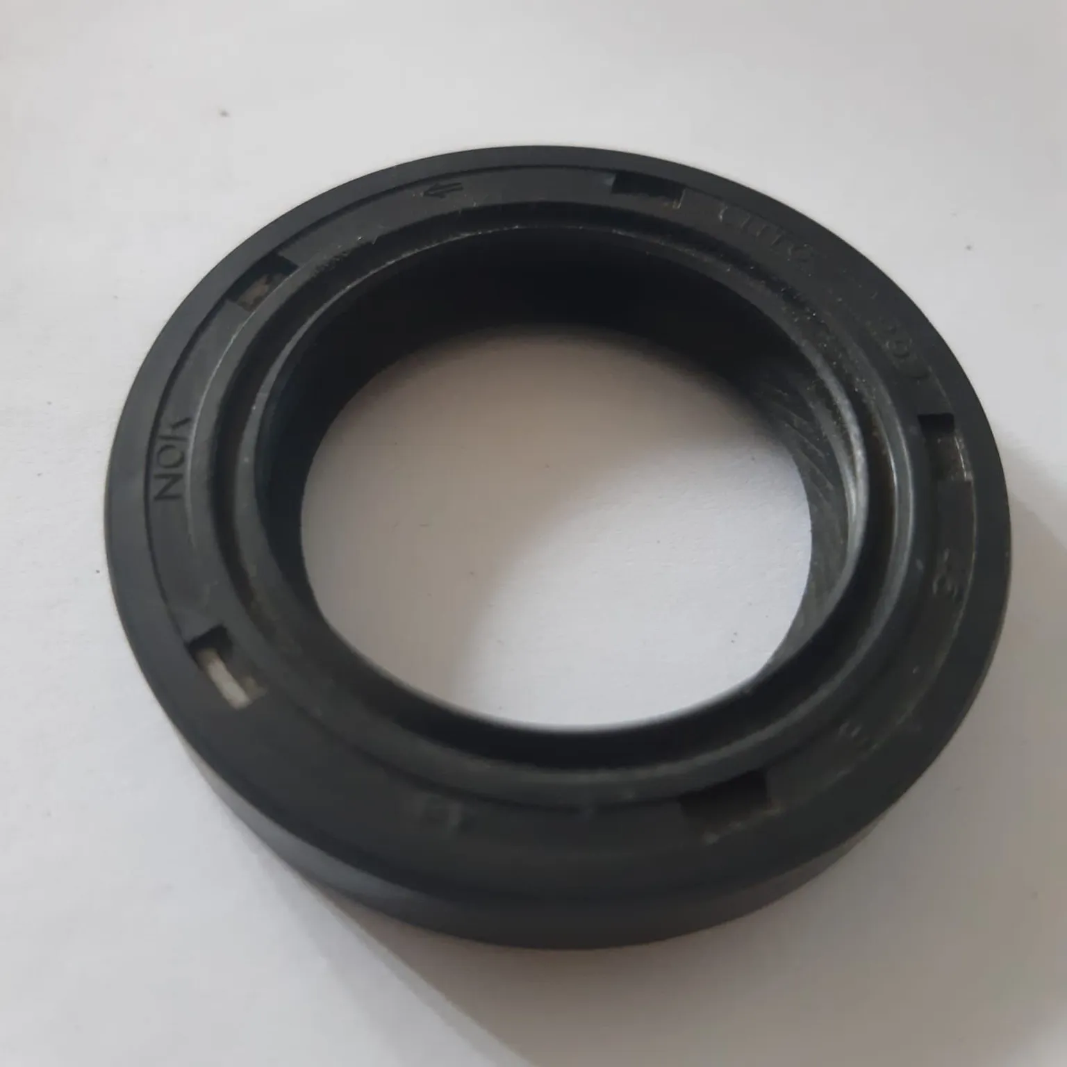 Сальник NOK BHH817A0 HONDA 29x45x8