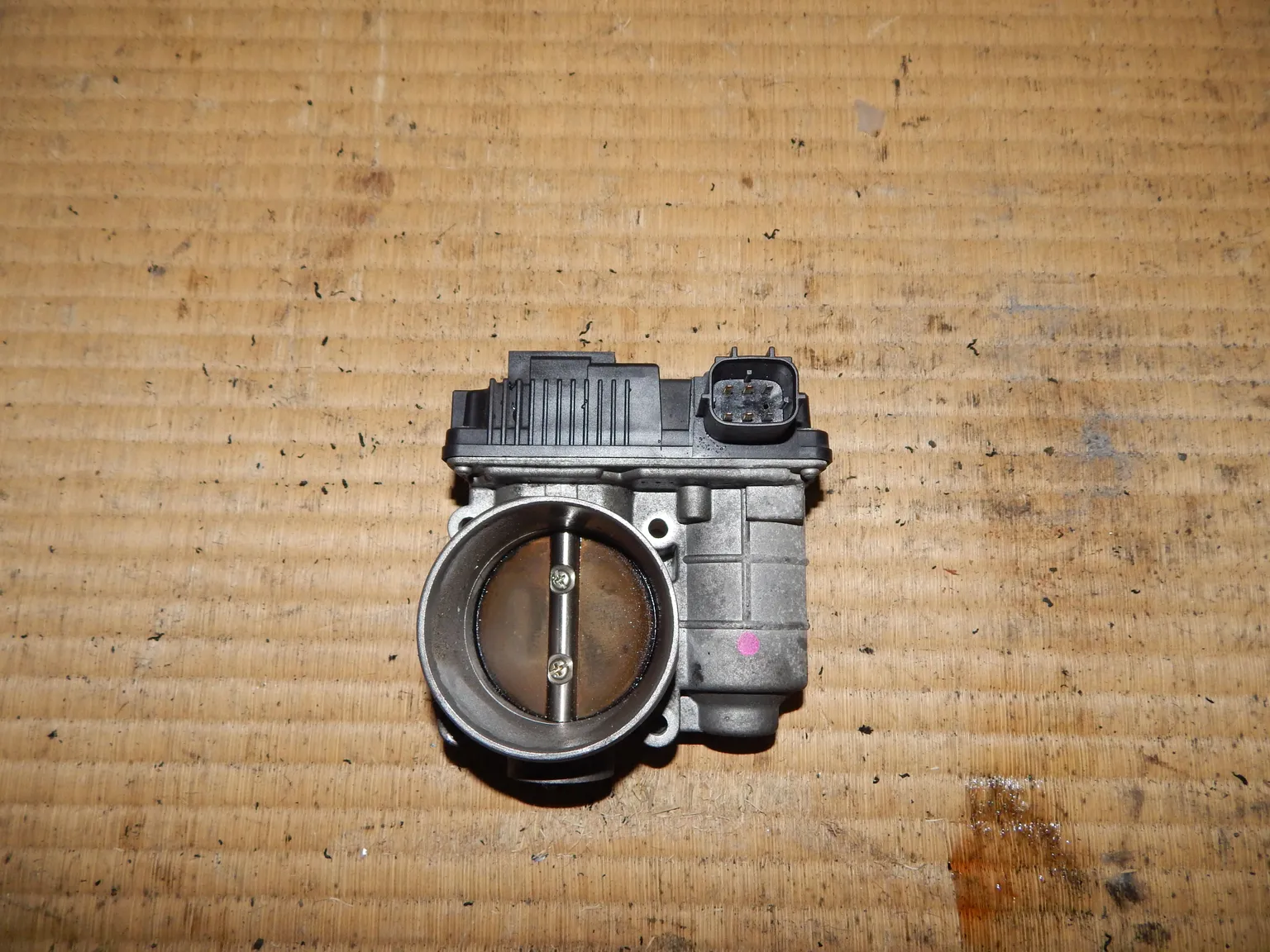 Заслонка дроссельная NISSAN TEANA J31 VQ23DE Зад (Контрактный) 39252211