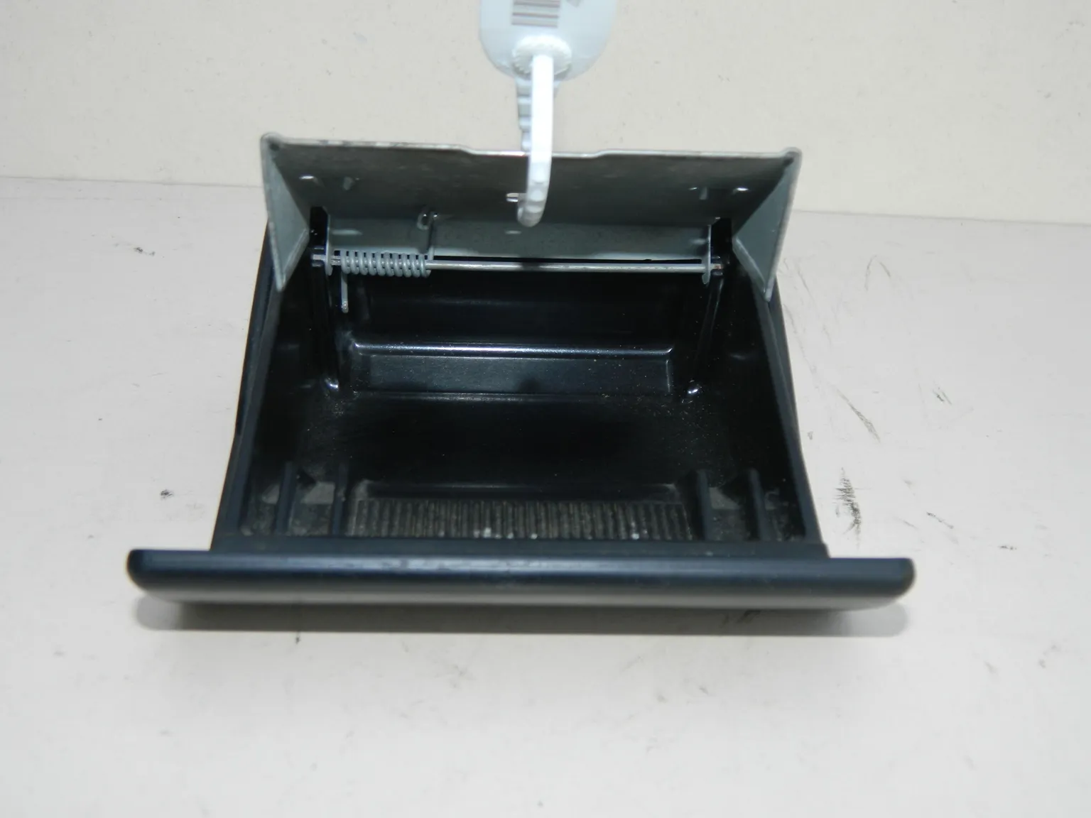 Пепельница TOYOTA LAND CRUISER PRADO J90 Перед (Б/У) 7410235010