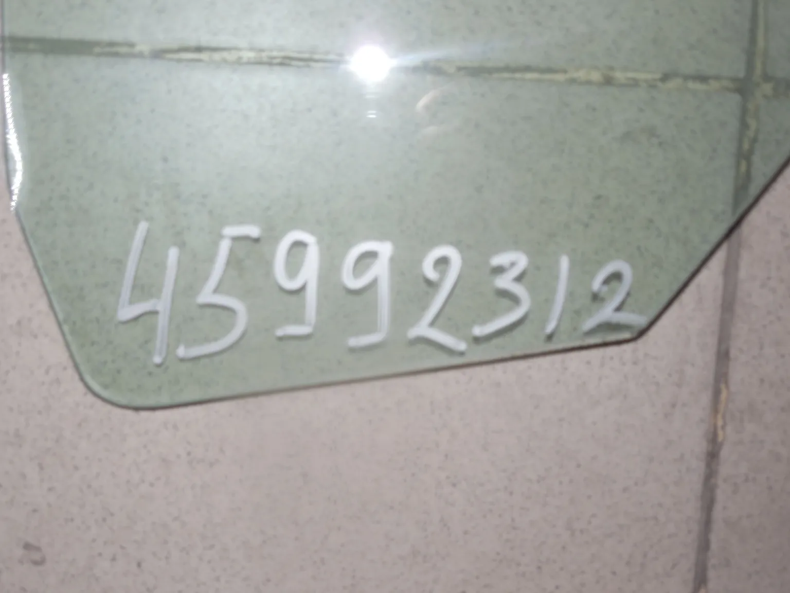 Стекло двери XYG 5648RGSS4FD MITSUBISHI LANCER 4D SED Перед Прав 45992312