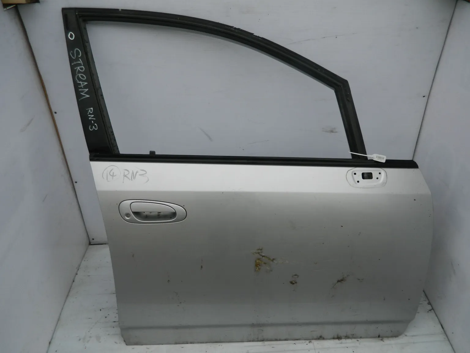 Дверь HONDA STREAM RN3 Перед Прав (Контрактный) 35021546 67010S7A020ZZ