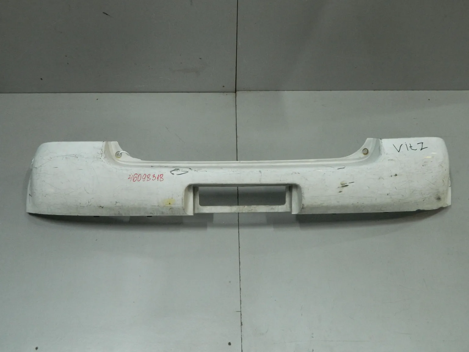 Бампер задний TOYOTA VITZ SCP10 (Контрактный) 46098318