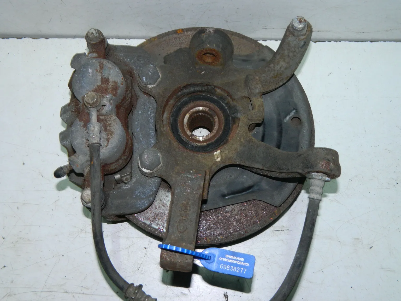 Ступица NISSAN X-TRAIL T30 Перед Лев (Контрактный) 69838277