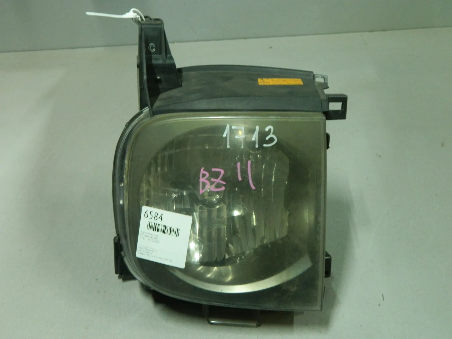 Фара NISSAN CUBE Z11 Перед Прав 1713 (Контрактный) 03344072