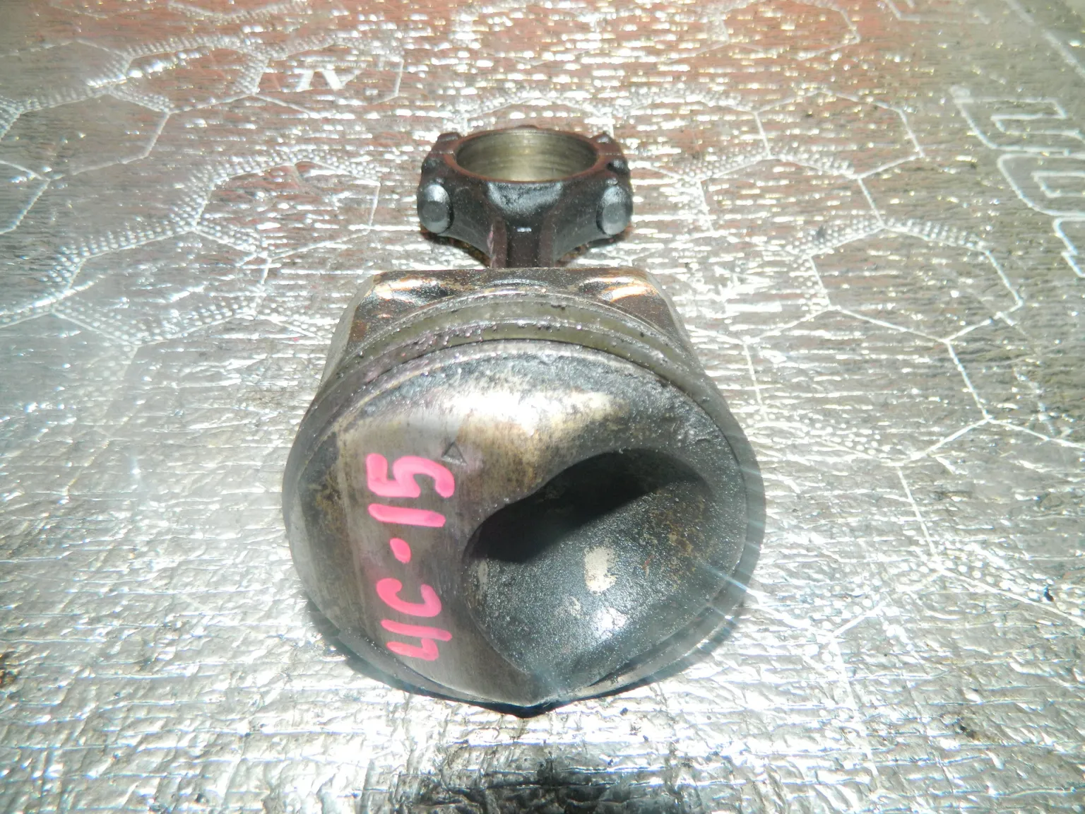 Поршень c шатуном MITSUBISHI 4G15 (Кoнтрактный)13071315