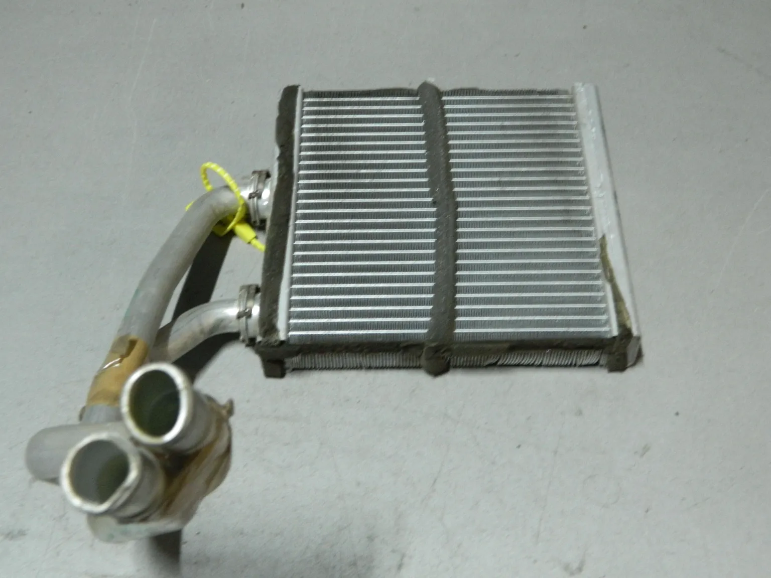 Радиатор печки NISSAN QASHQAI J10E (Контрактный) 79773636