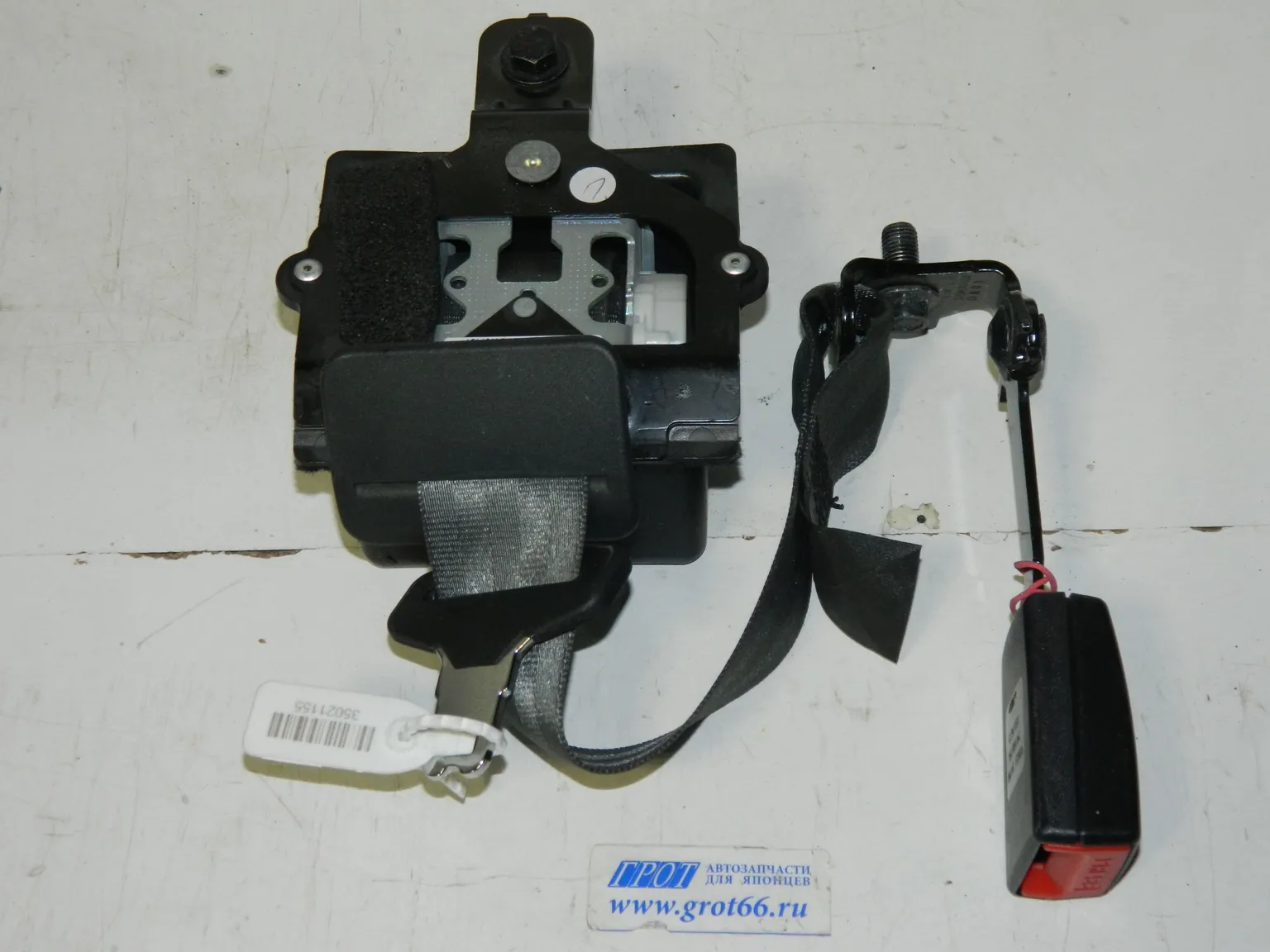 Ремень безопастности HYUNDAI EQUUS VI G6DA 2013-2015 Зад Центр (Б/У) 35021155