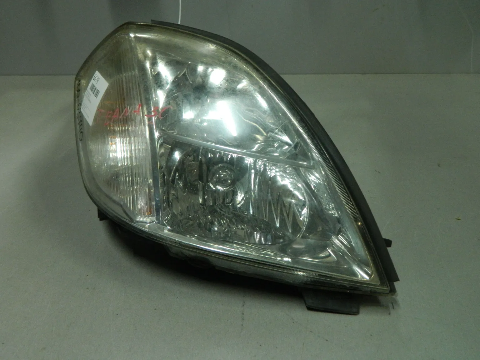 Фара NISSAN TEANA J31 Перед Прав (Контрактный) 03344078