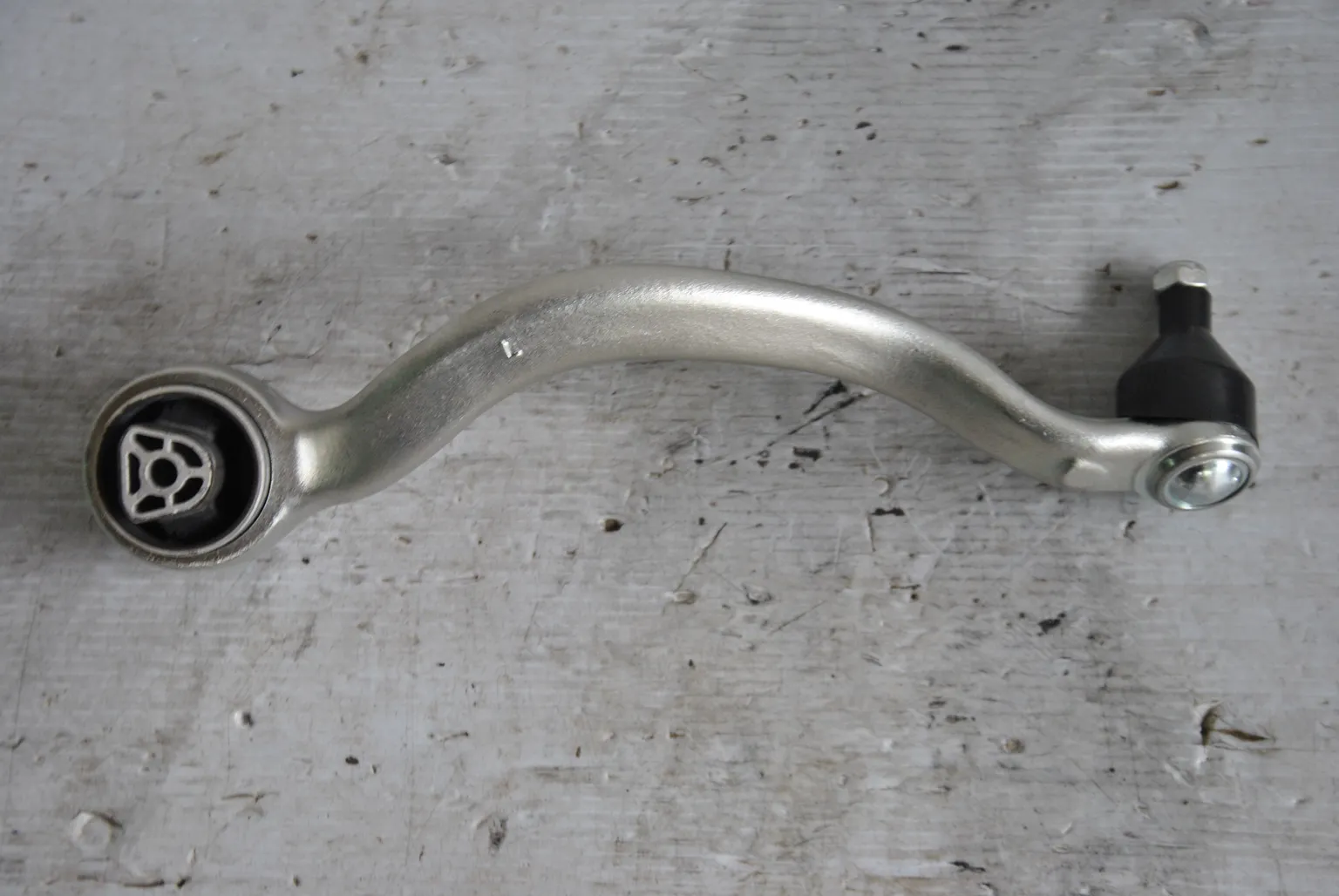 Рычаг GENERAL PARTS 31126851691 BMW X5 F15 2014-, BMW X6 F16 2015- Перед. Лев. Низ