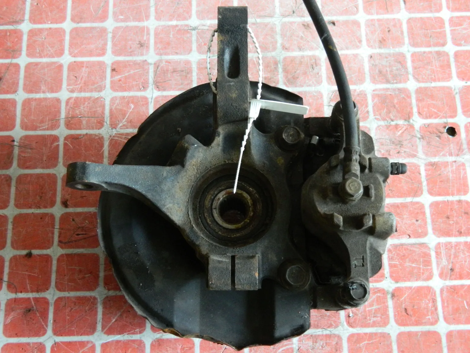 Ступица MITSUBISHI LANCER CEDIA CS2V Перед Лев (Конрактный) 45984726