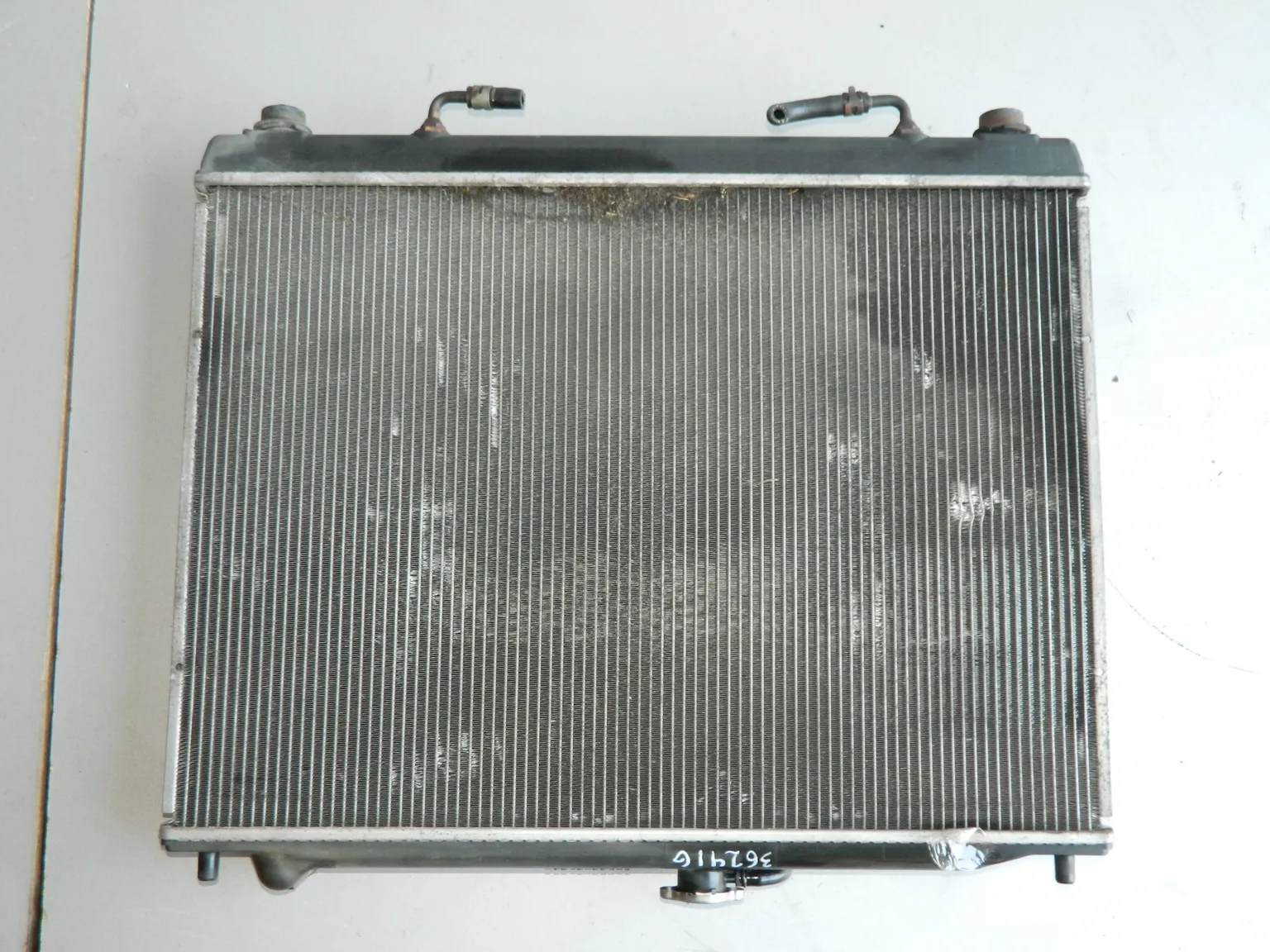 Радиатор ДВС MITSUBISHI PAJERO V68W (Контрактный) 45976096