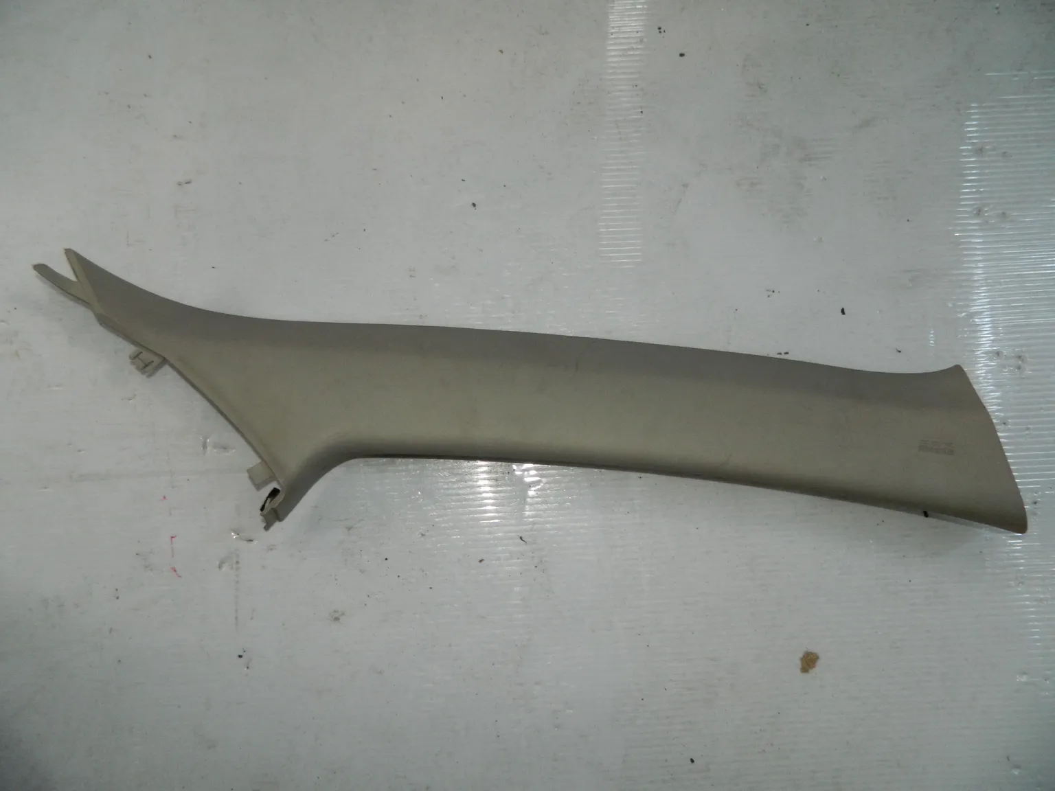 Обшивка стойки MITSUBISHI OUTLANDER XL CW Перед Прав (Контрактный) 7210A038HA