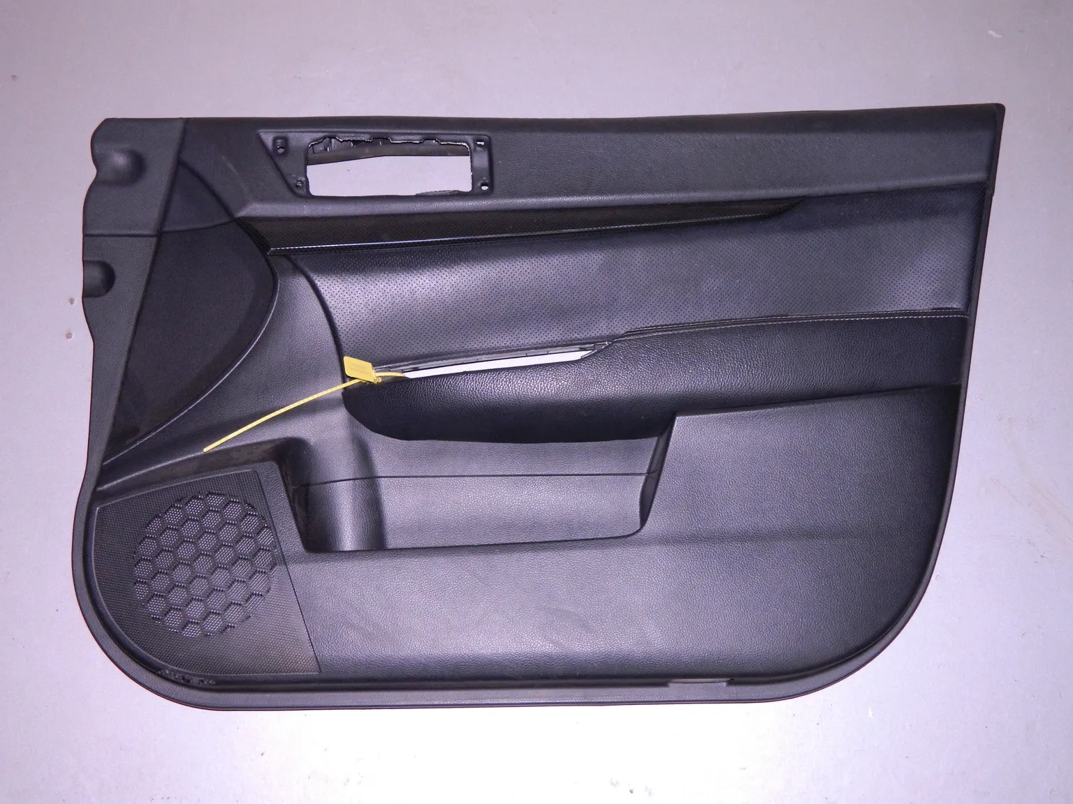 Обшивка двери SUBARU OUTBACK BR9 Перед Прав (Контрактный) 94603789