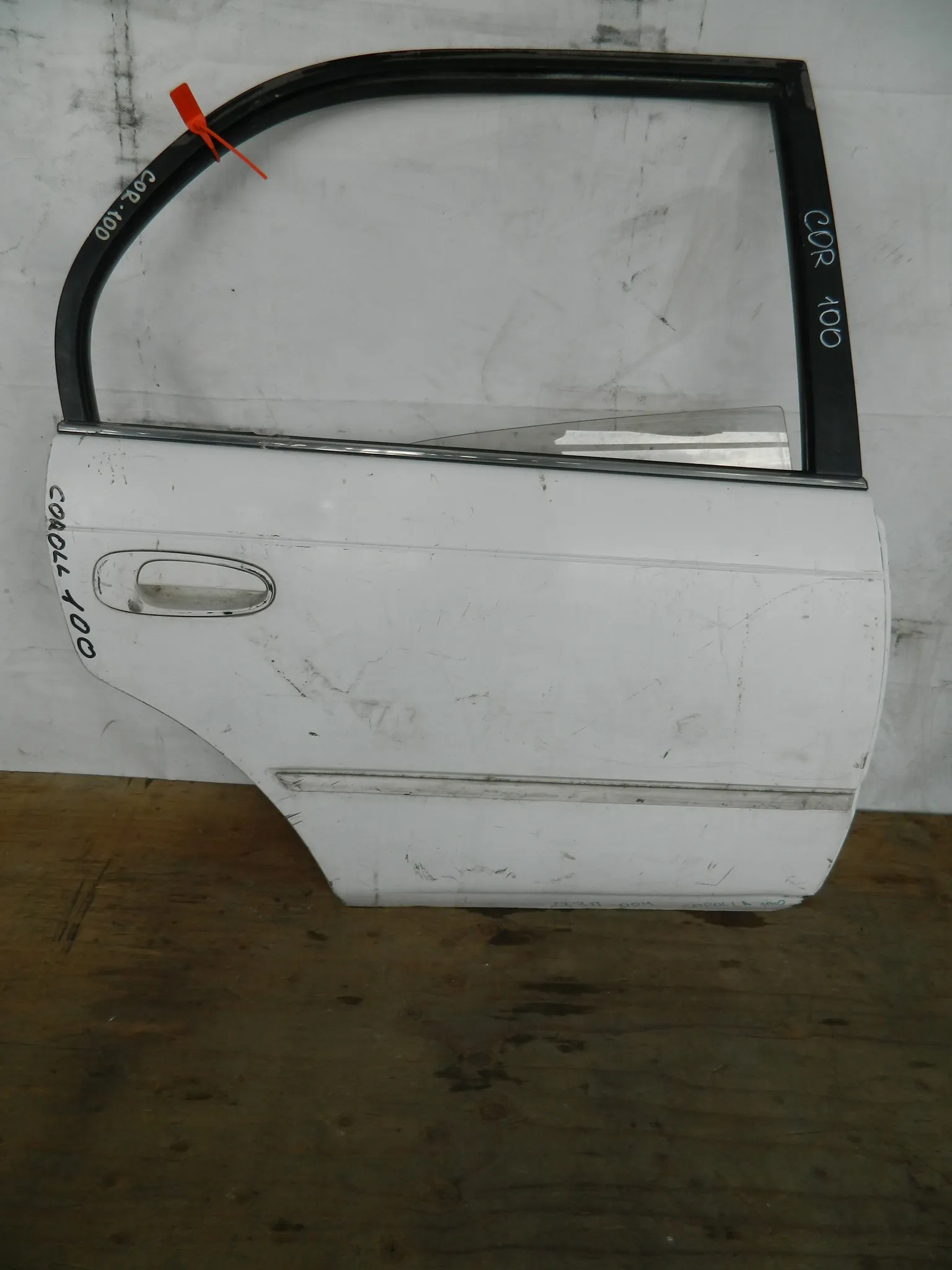 Дверь TOYOTA COROLLA E100 Зад Прав (Контрактный) 72355731