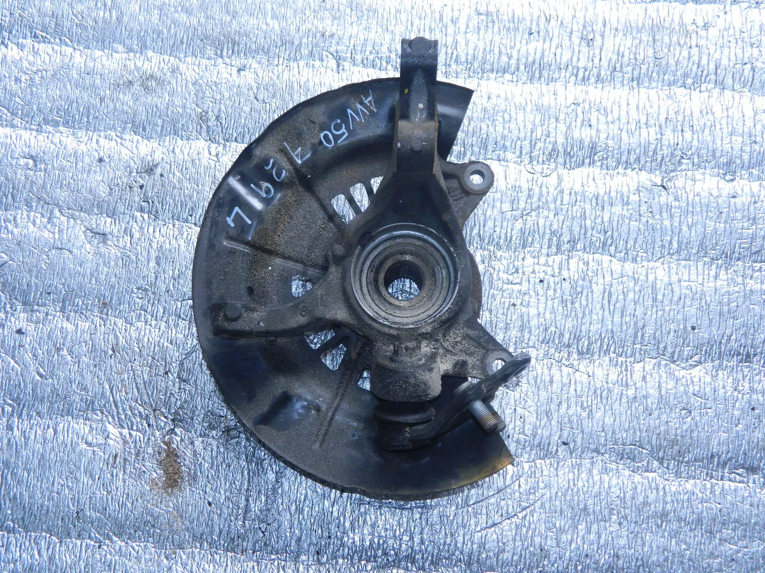 Ступица TOYOTA CAMRY V50 Перед Лев (Контрактный) 14008090