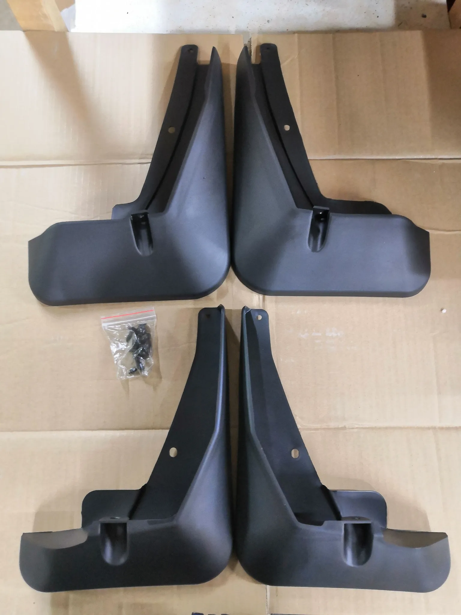 Брызговик GENERAL PARTS GPVWTIGUAN VW TIGUAN 17-20г. (комплект)