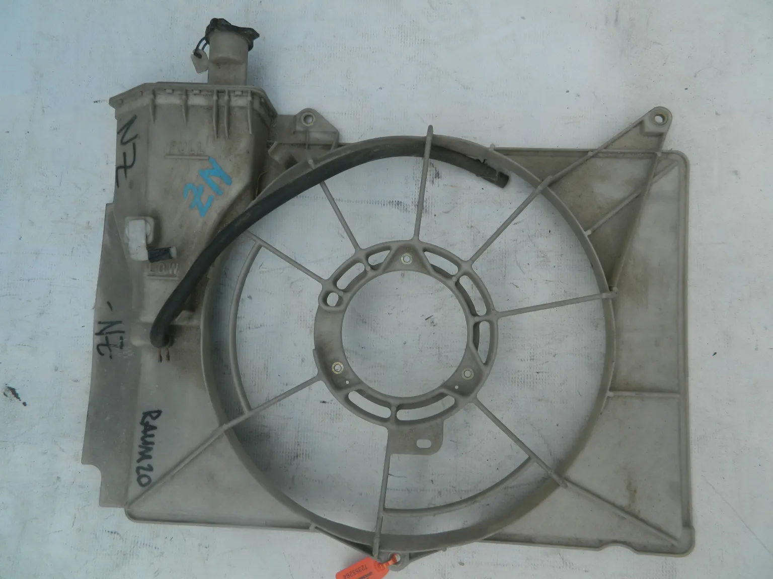 Диффузор радиатора TOYOTA RAUM NCZ20 (Контрактный) 72355264