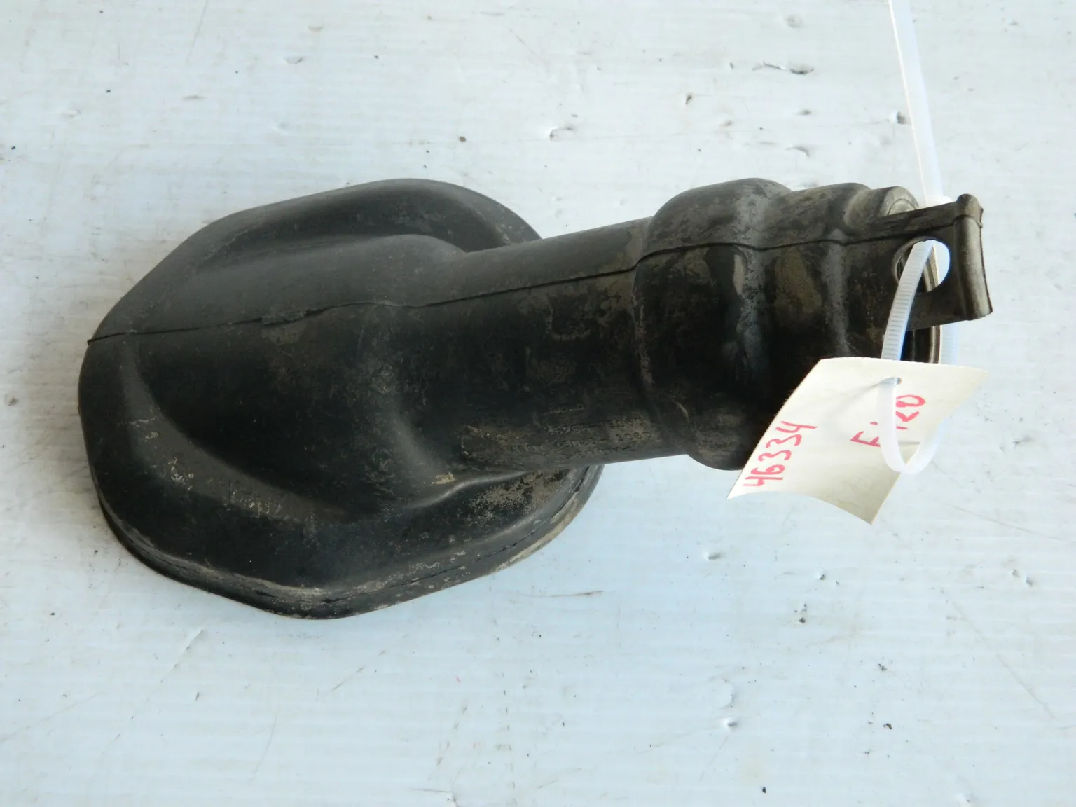 Пыльник рулевой колонки TOYOTA 4526813060 TOYOTA COROLLA ZZE120 4ZZFE (Б/У)