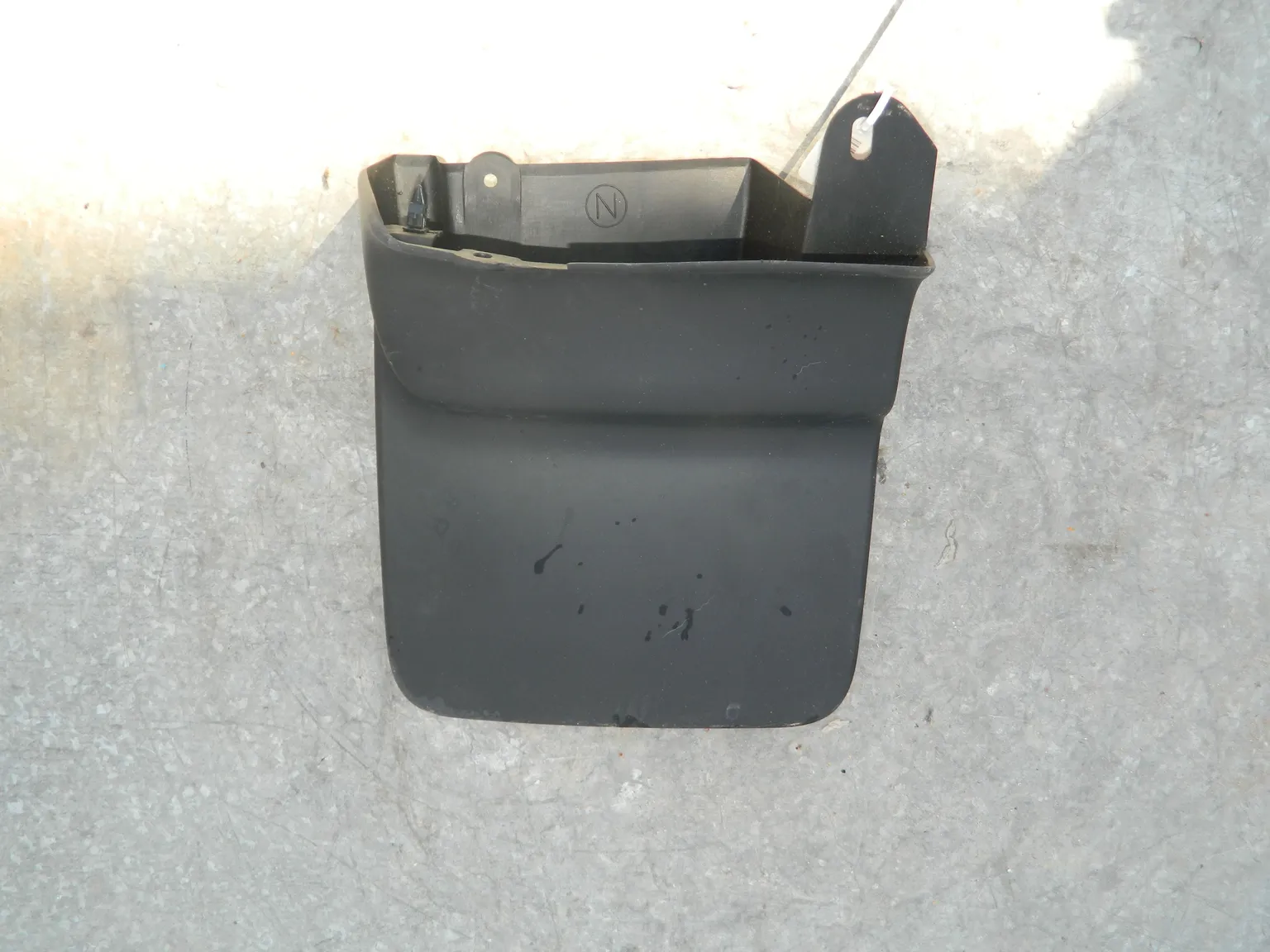 Брызговик TOYOTA LAND CRUISER PRADO J90 Зад. Лев (Б/У)