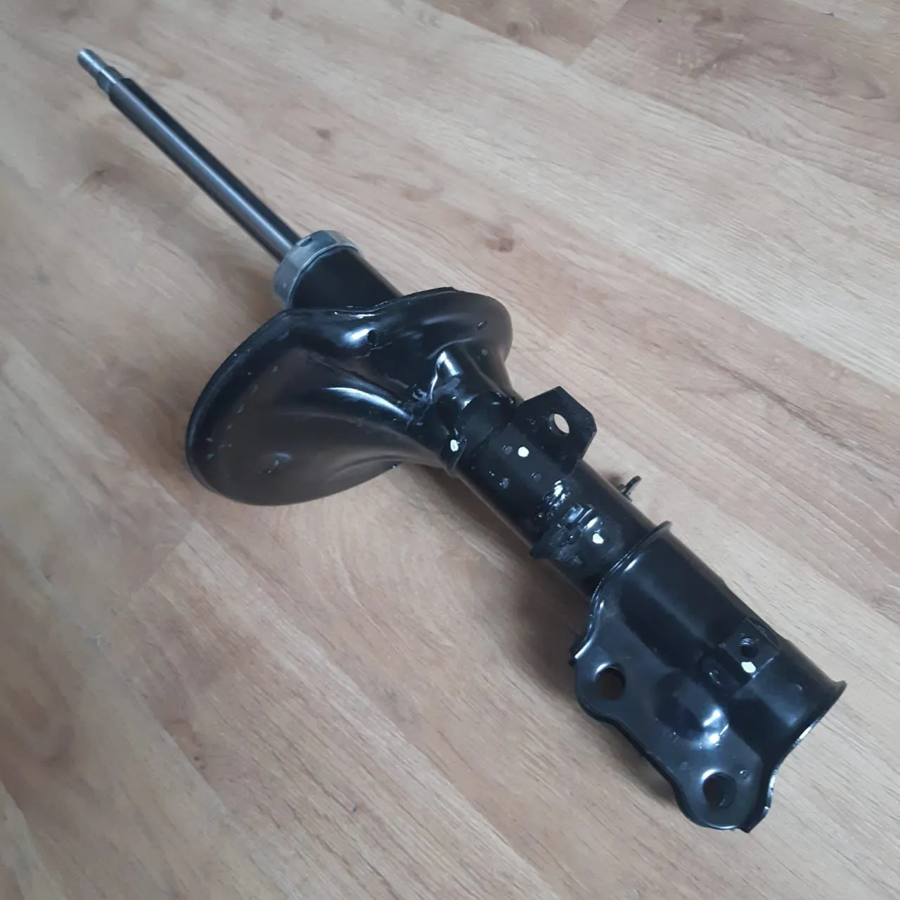 Амортизатор MANDO A00100 KIA Cerato