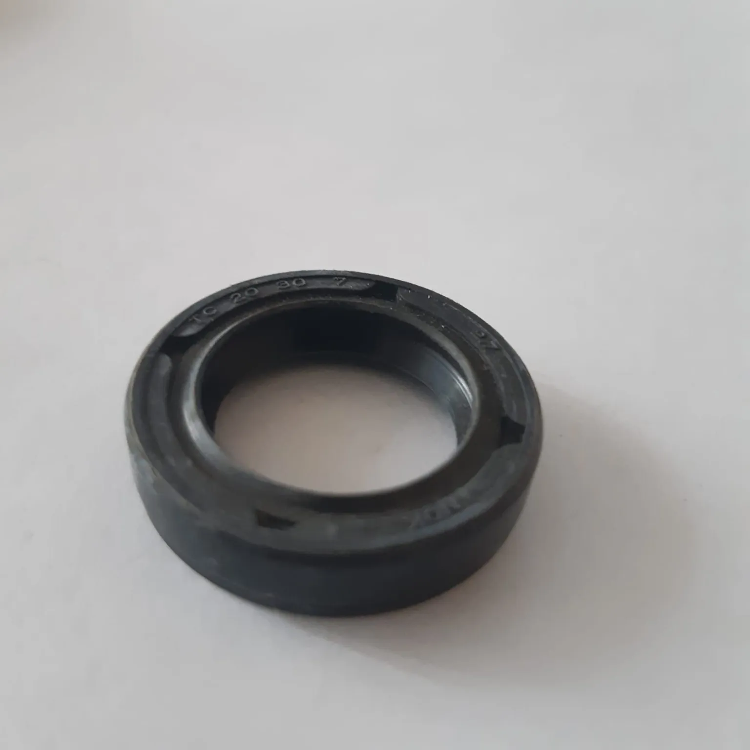 Сальник GENERAL PARTS 2142133144 HYUNDAI Sonata 20x30x7