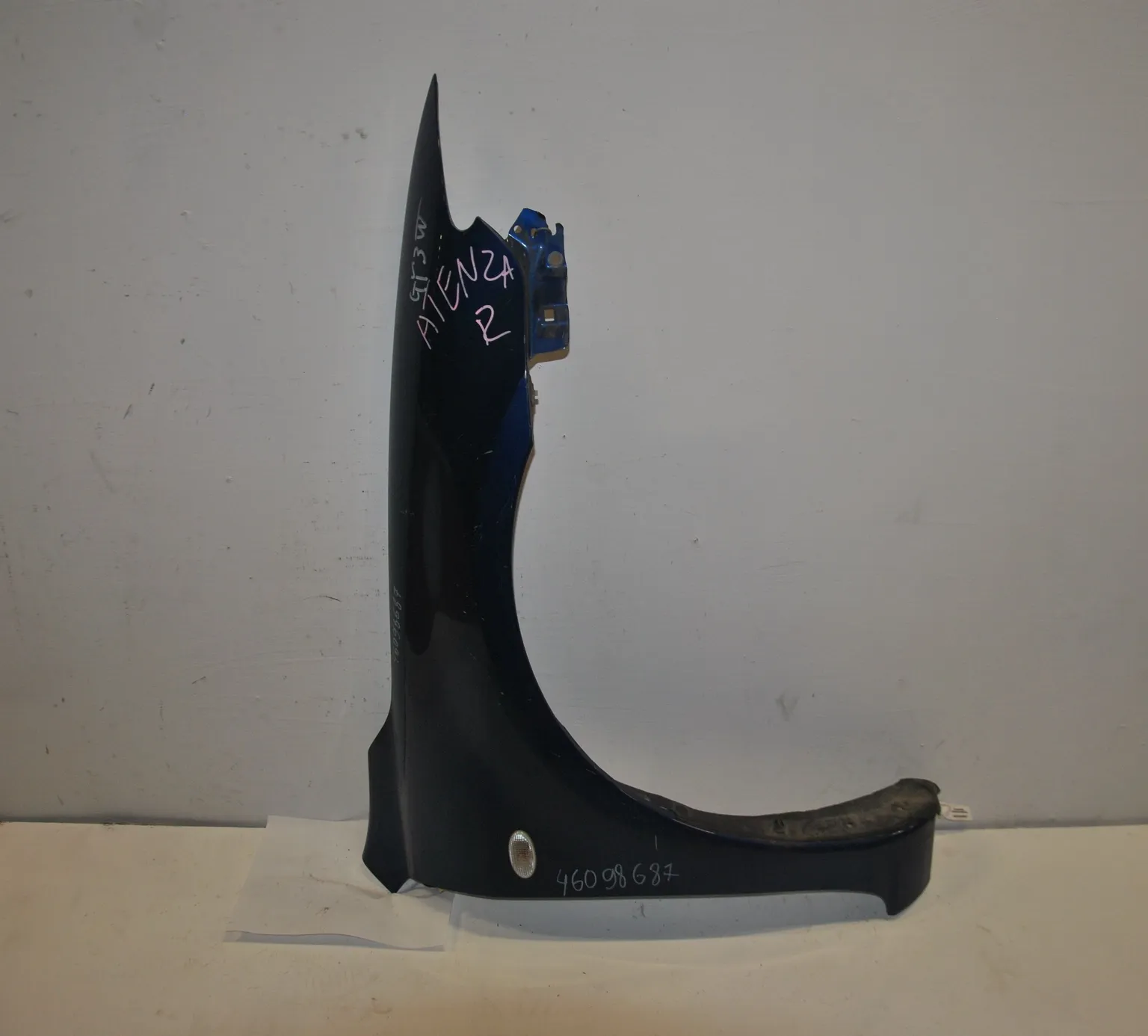 Крыло MAZDA ATENZA GG3P Перед Прав (Контрактный) 46098687