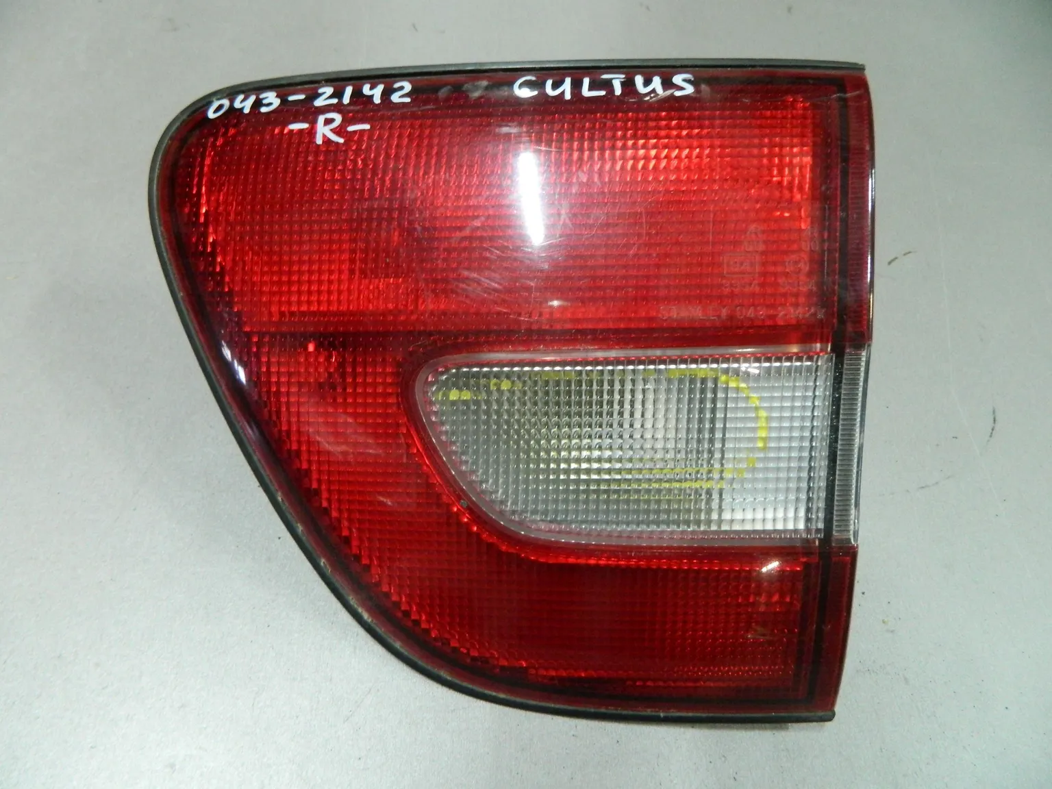 Фонарь SUZUKI CULTUS GD31W Зад Прав (Контрактный) 64492499