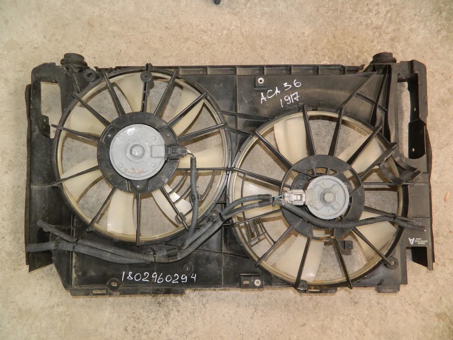 Диффузор радиатора TOYOTA RAV4 ACA36 (Контрактный) 1802960294