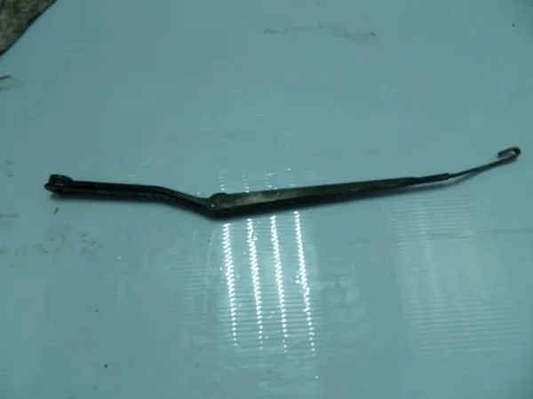 Держатель дворника TOYOTA Camry Gracia, SXV20 (б/у)