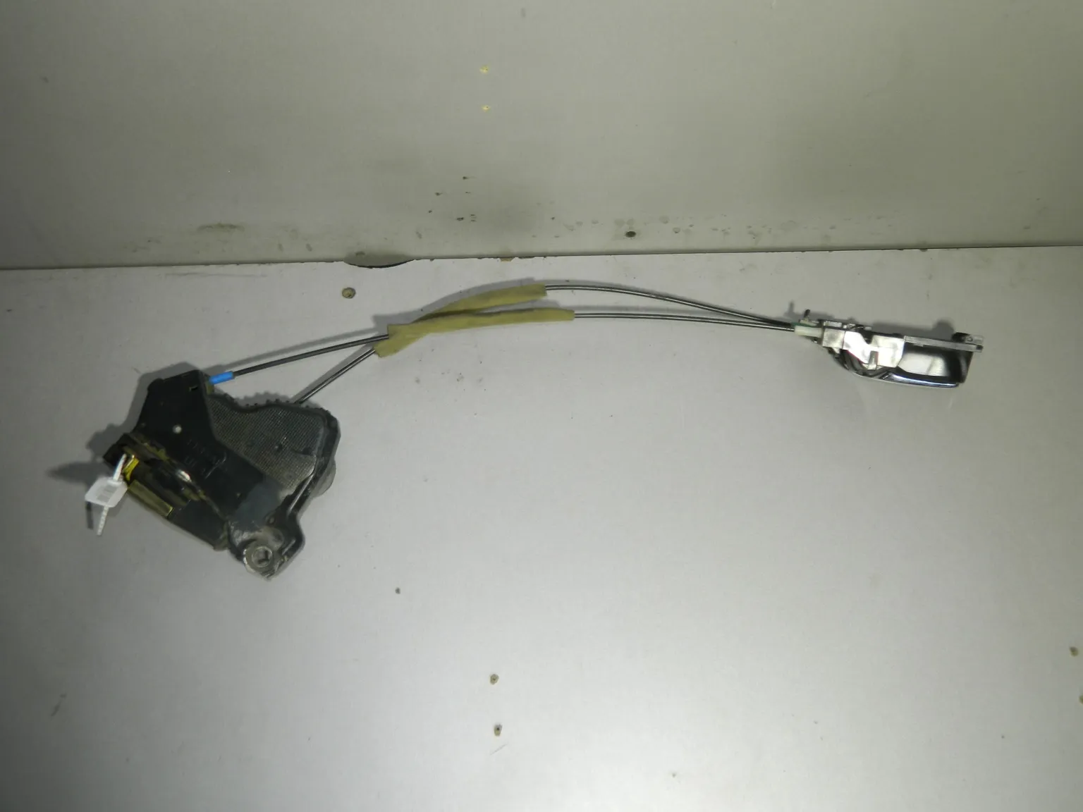 Ручка двери внутренняя TOYOTA COROLLA E120 Перед Лев (Б/У)  45993876 6920612190A0