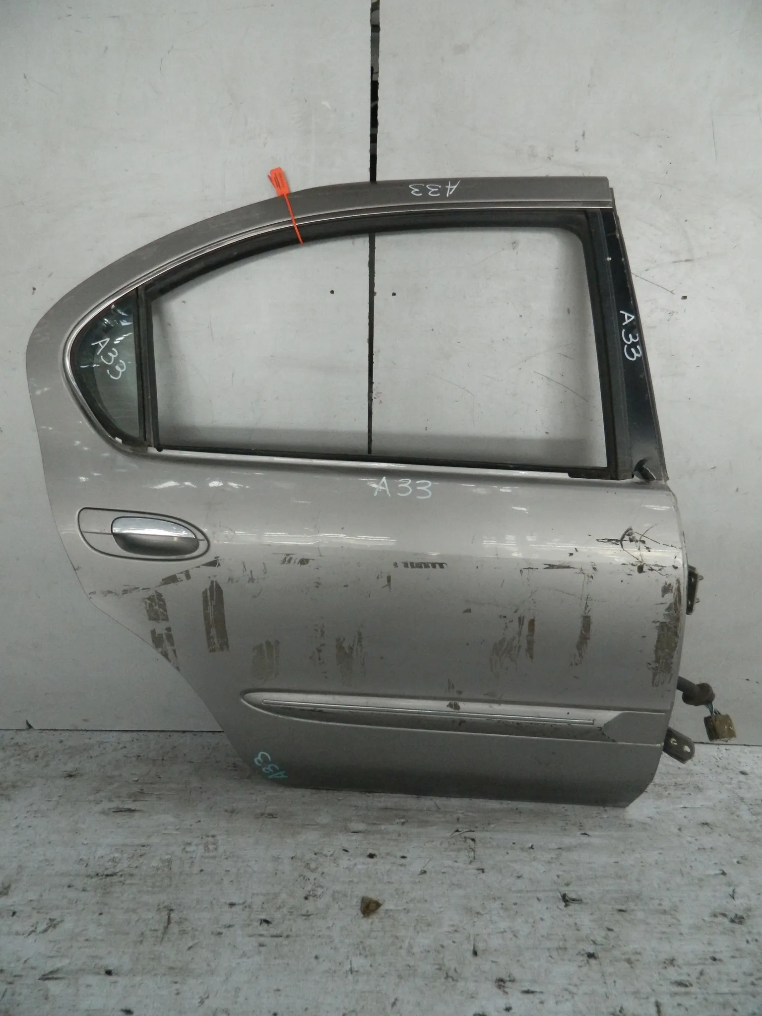 Дверь NISSAN CEFIRO A33 Зад Прав (Контрактный) 72355450