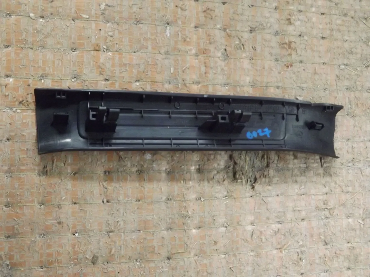 Накладки порога MAZDA AXELA BL5FW Зад Прав (Контрактный) 260270059