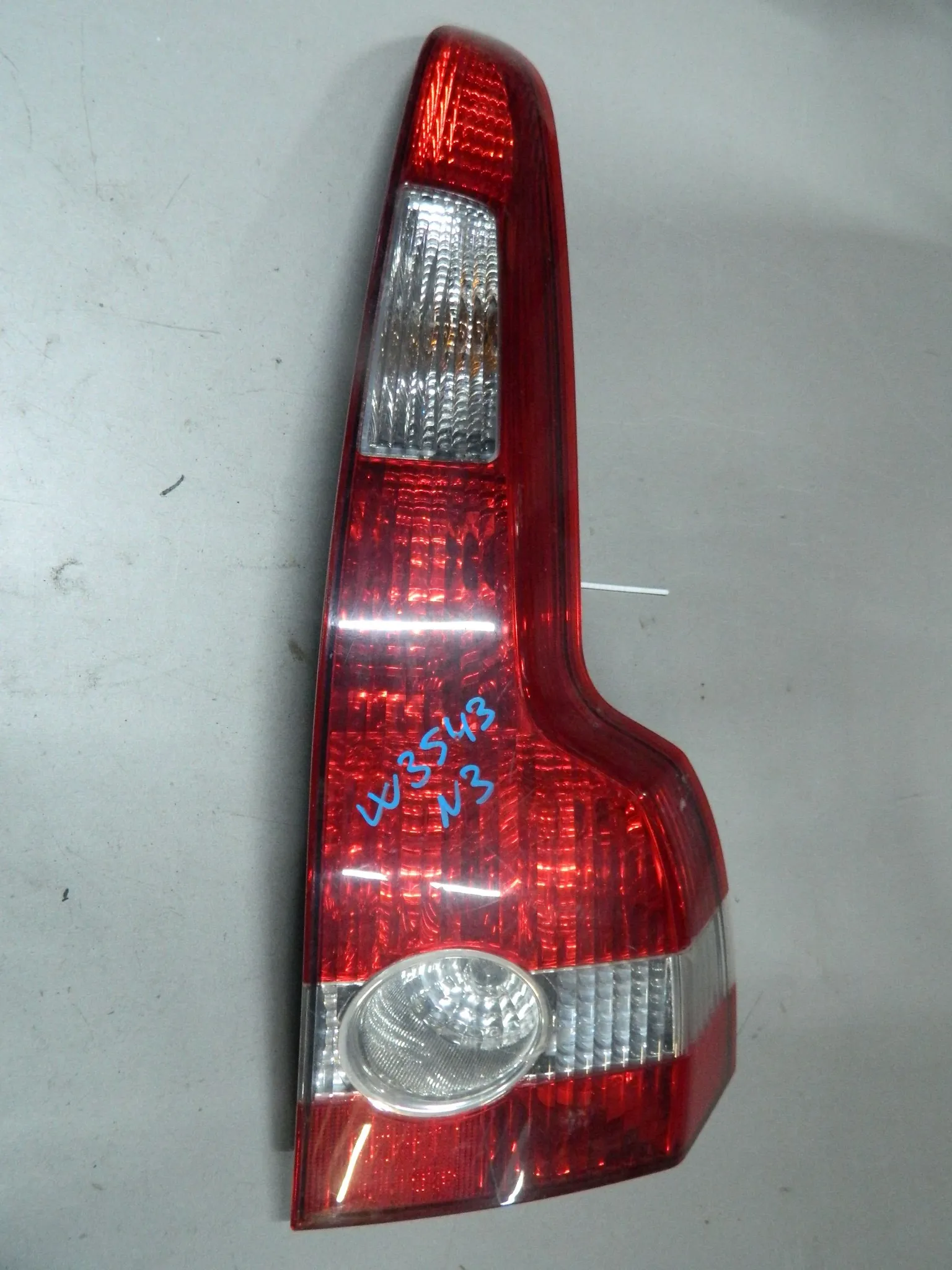 Фонарь VOLVO V50 MW Зад Прав (Контрактный) 46098537