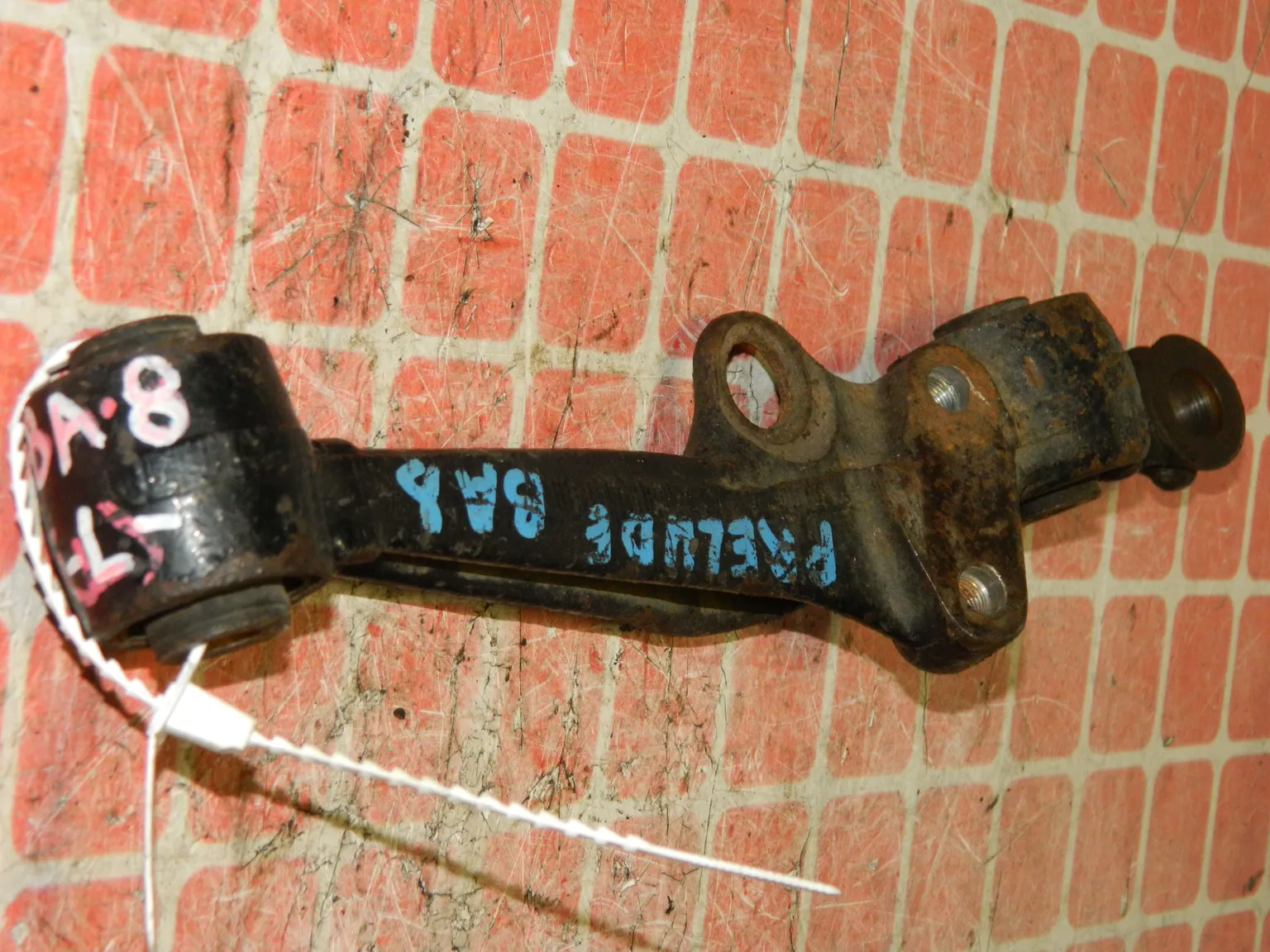 Рычаг подвески HONDA PRELUDE BA8 Перед Лев (Контрактный) 45984485