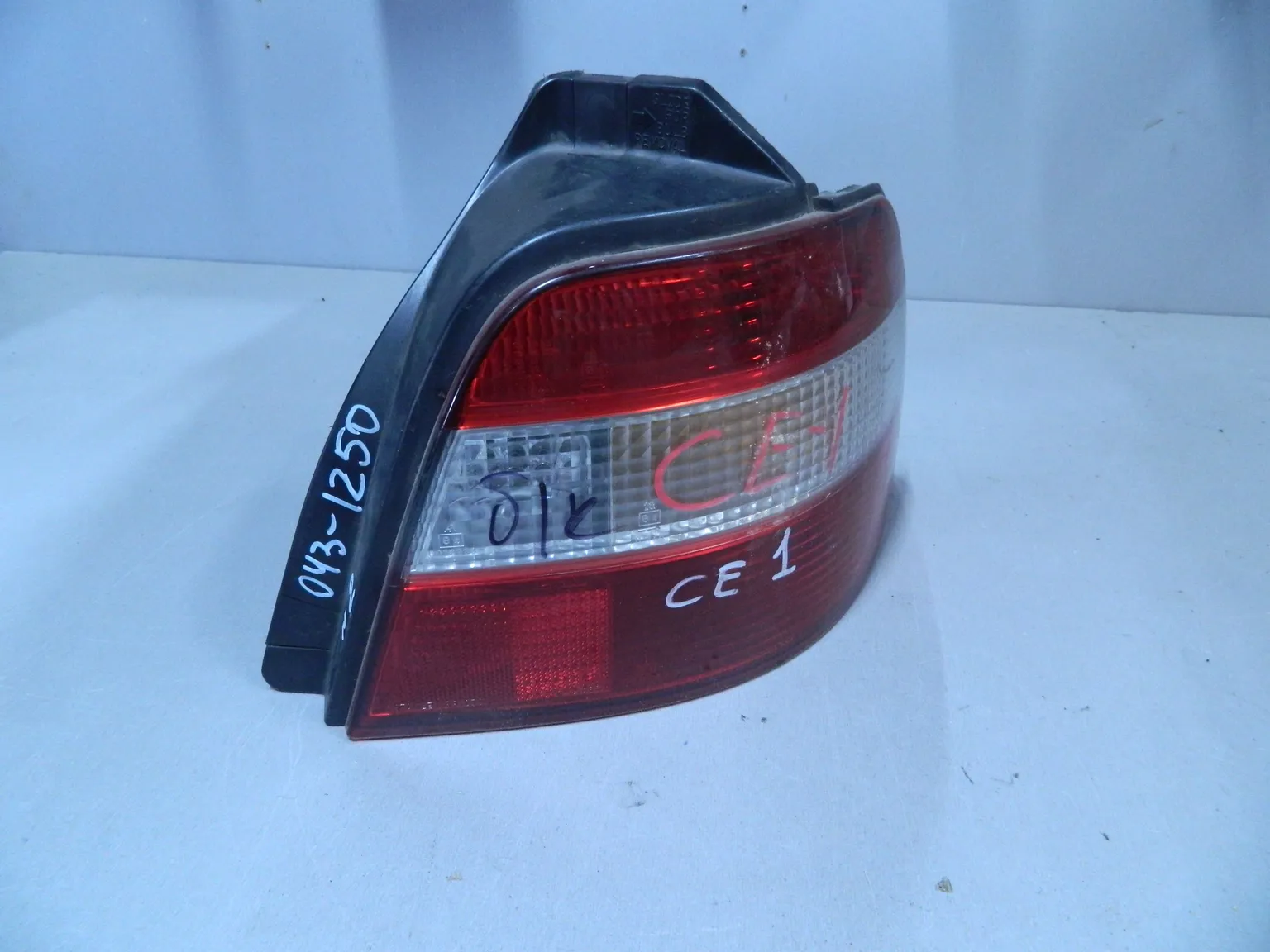 Фонарь HONDA ACCORD CE1 Зад Прав (Контрактный) 68000571