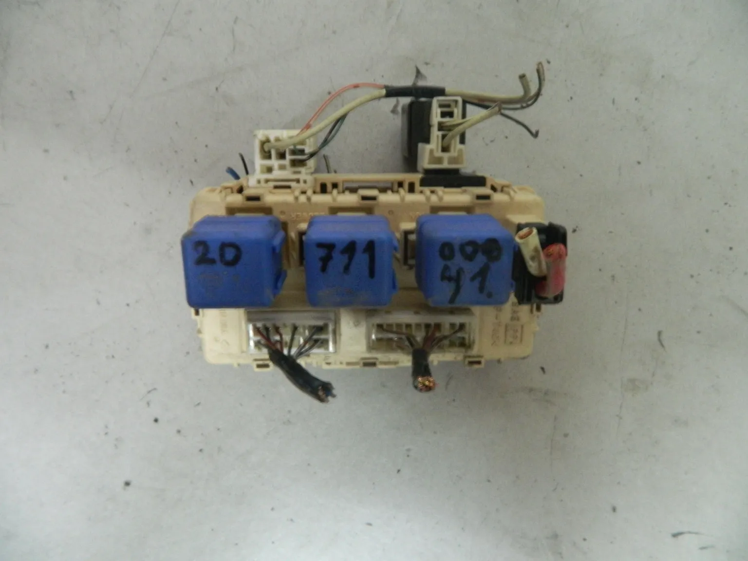 Блок предохранителей NISSAN X-TRAIL NT30 (Контрактный) 2071100041