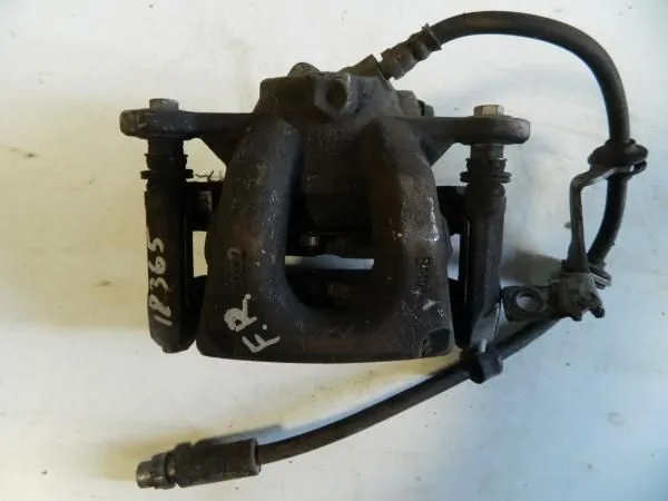 Суппорт BMW 116i E87 Перед Прав (Контрактный)