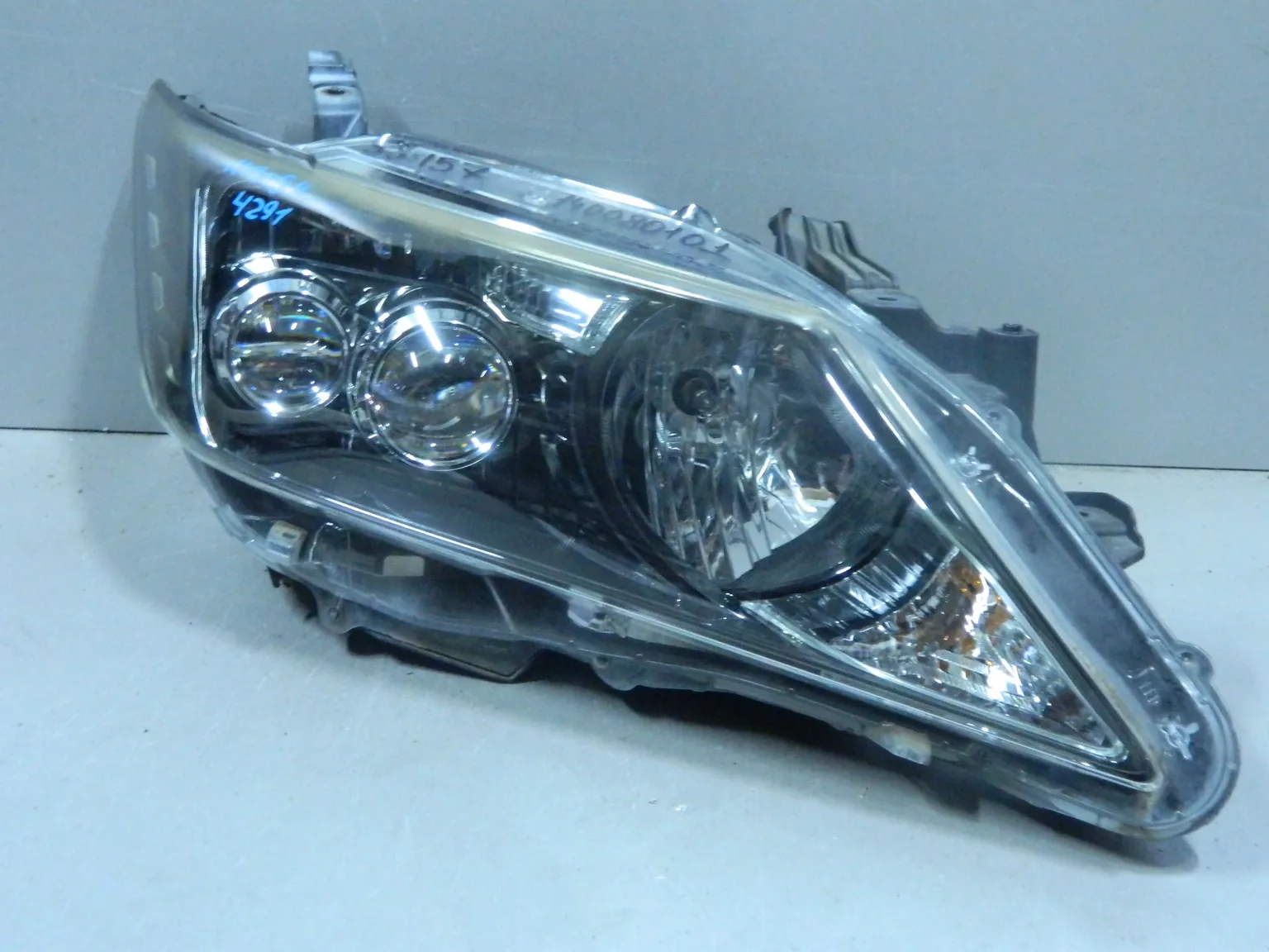 Фара TOYOTA CAMRY AVV50 33157 Пара (Контрактный) 140080100