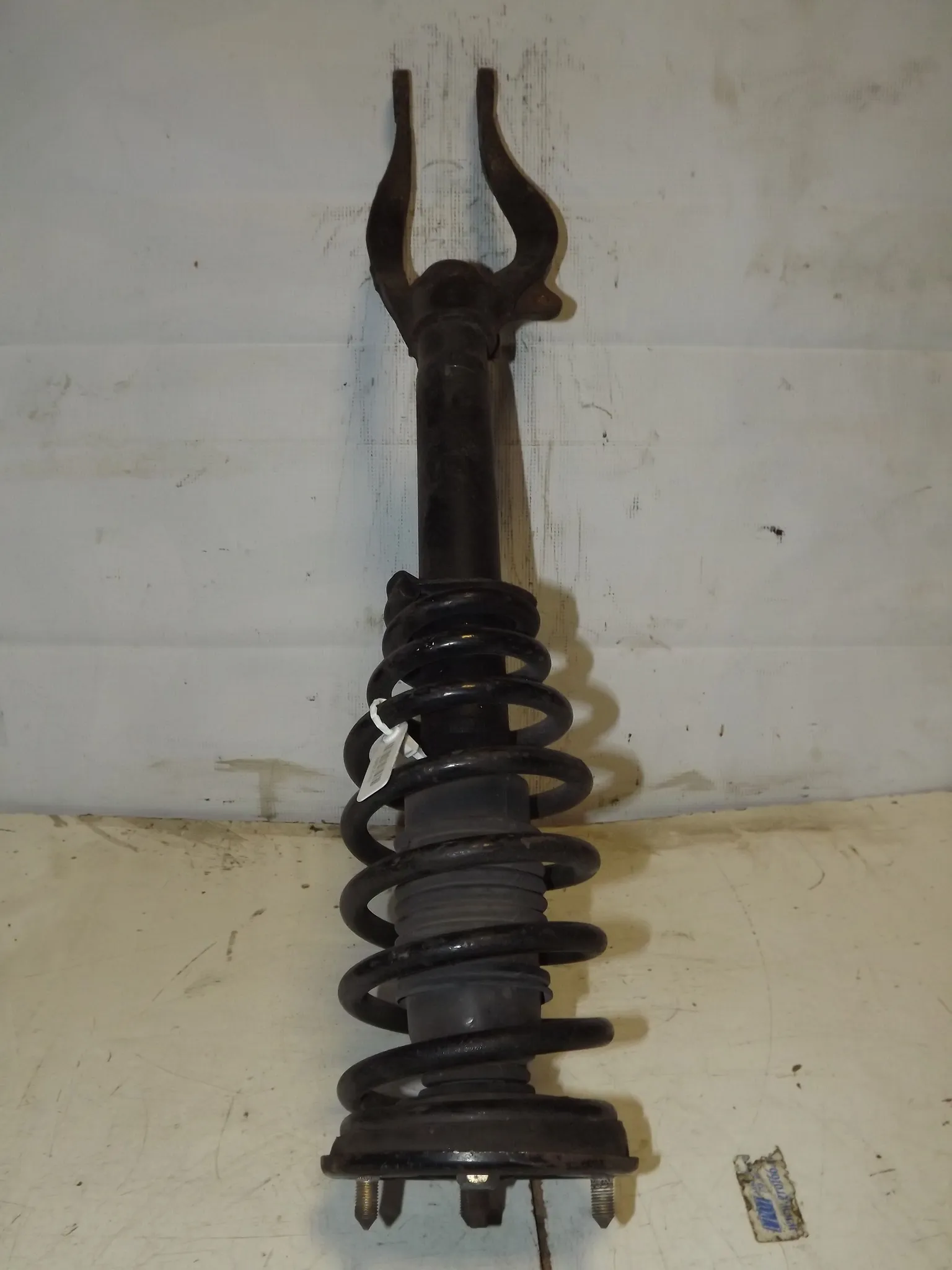 Стойка подвески MITSUBISHI GALANT EA1A Перед Прав (Контрактный) 35023510